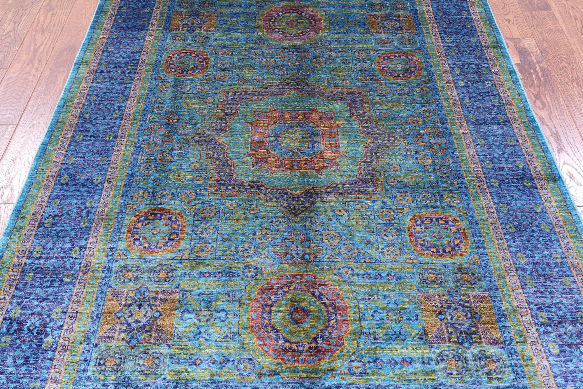 Geometric Persian Mamluk Hand Knotted Wool Rug - 5' 6" X 7' 8" - Golden Nile