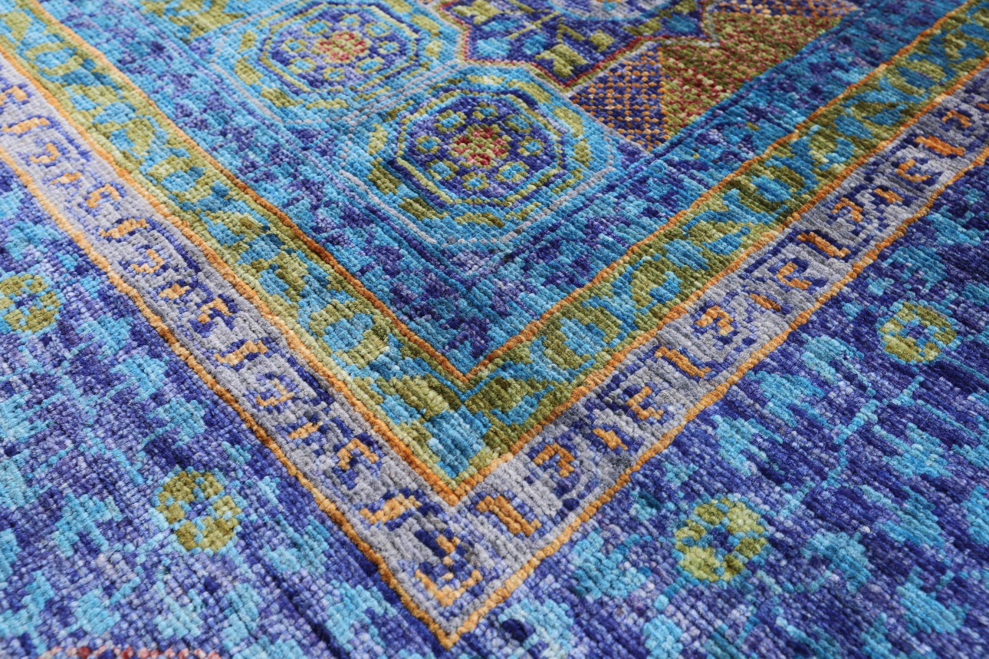 Geometric Persian Mamluk Hand Knotted Wool Rug - 5' 6" X 7' 8" - Golden Nile