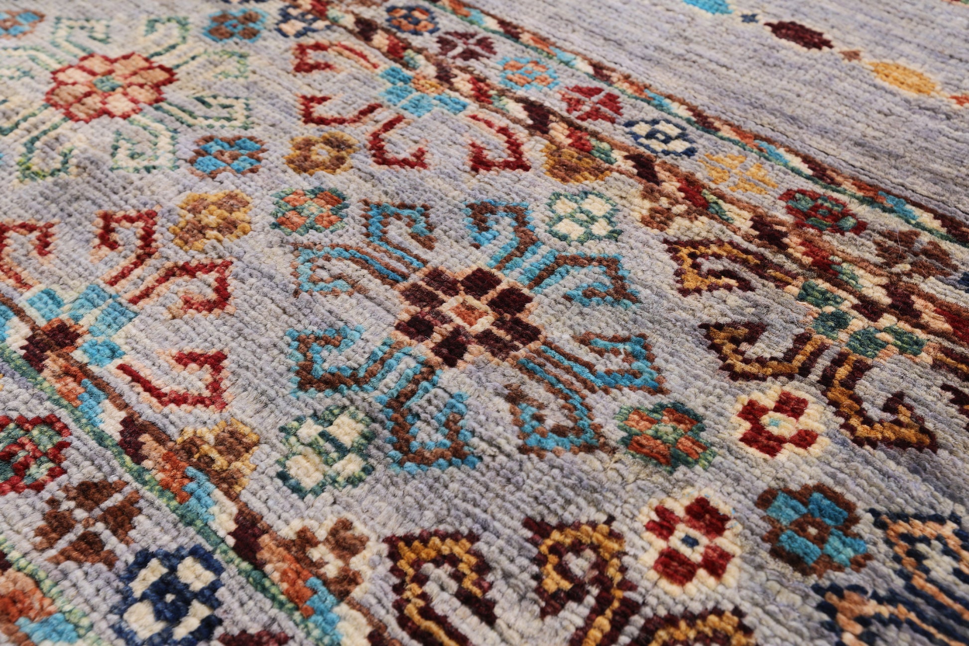Khorjin Persian Gabbeh Hand Knotted Wool Rug - 3' 5" X 4' 11" - Golden Nile