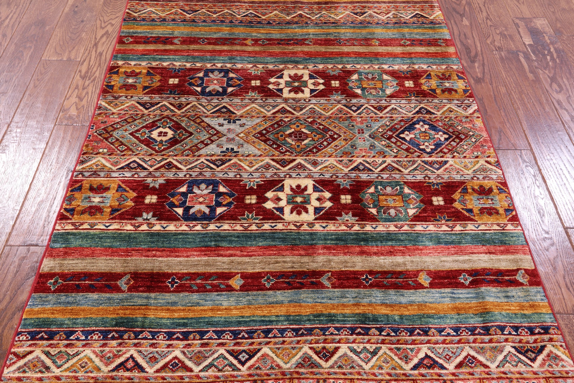 Khorjin Persian Gabbeh Handmade Wool Rug - 3' 11" X 5' 7" - Golden Nile