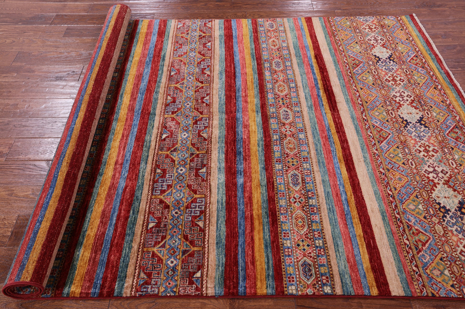 Khorjin Persian Gabbeh Hand Knotted Wool Rug - 5' 4" X 8' 3" - Golden Nile
