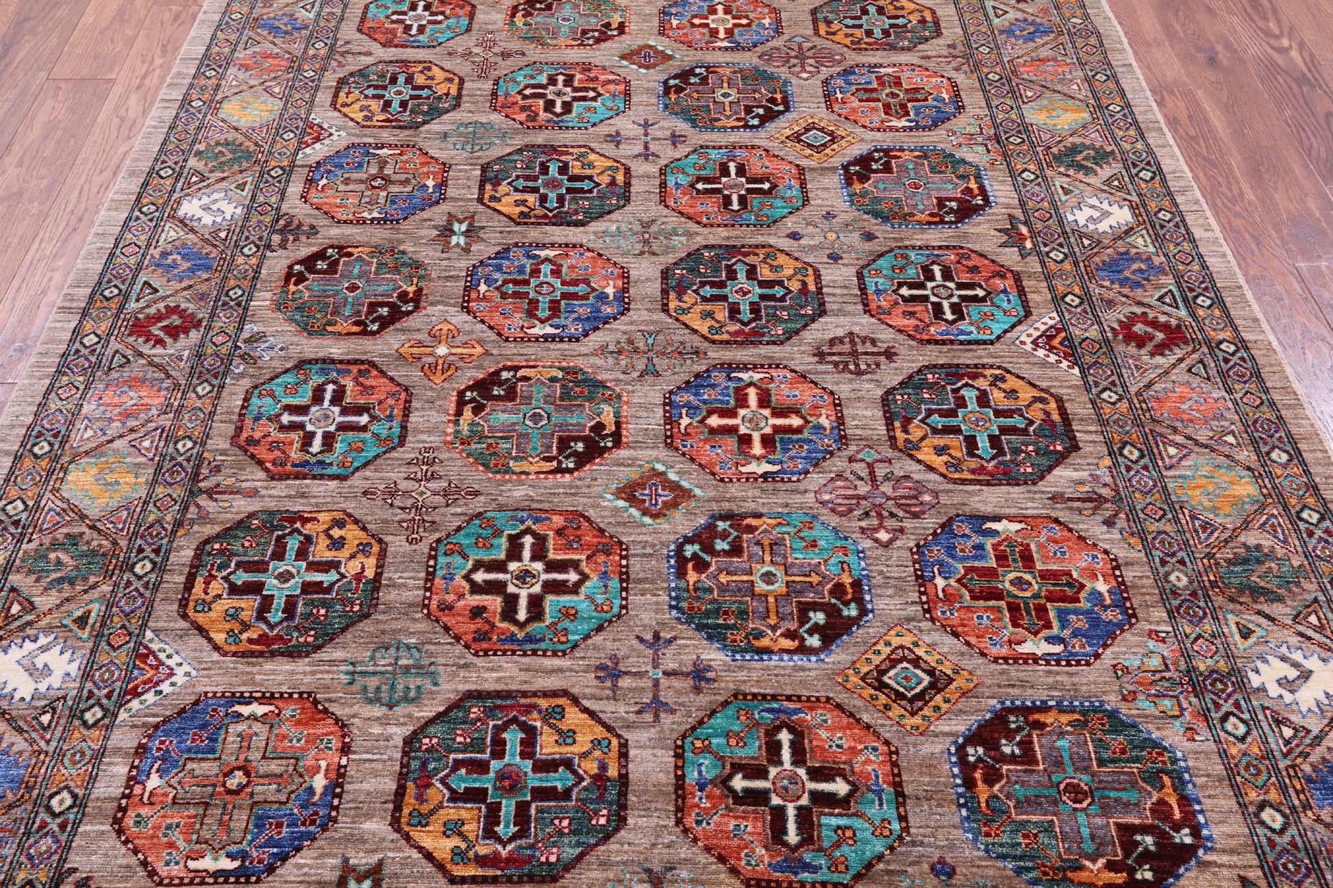 Turkmen Ersari Hand Knotted Wool Rug - 6' 1" X 8' 8" - Golden Nile