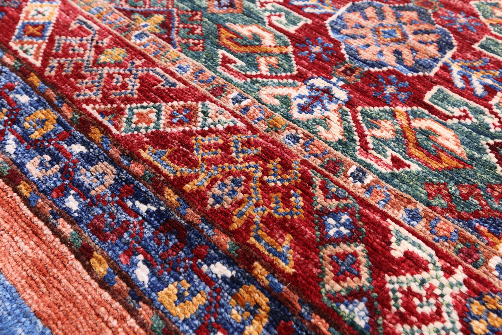 Khorjin Persian Gabbeh Hand Knotted Wool Rug - 5' 7" X 8' 6" - Golden Nile