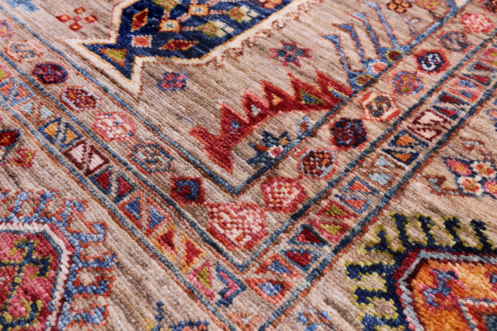 Turkmen Ersari Handmade Wool Rug - 6' 9" X 9' 9" - Golden Nile