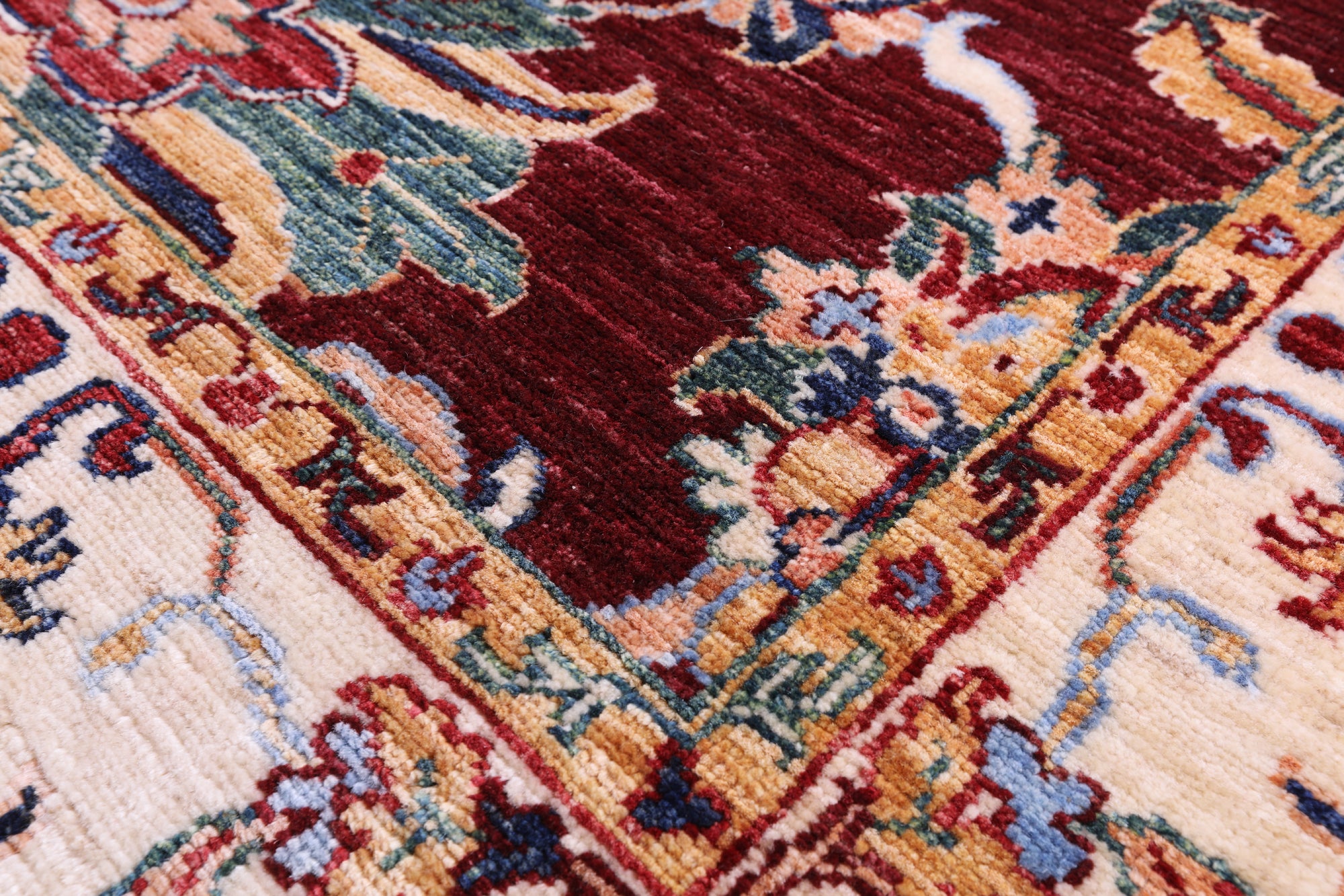 Persian Tabriz Handmade Wool Rug - 4' 10" X 6' 8" - Golden Nile
