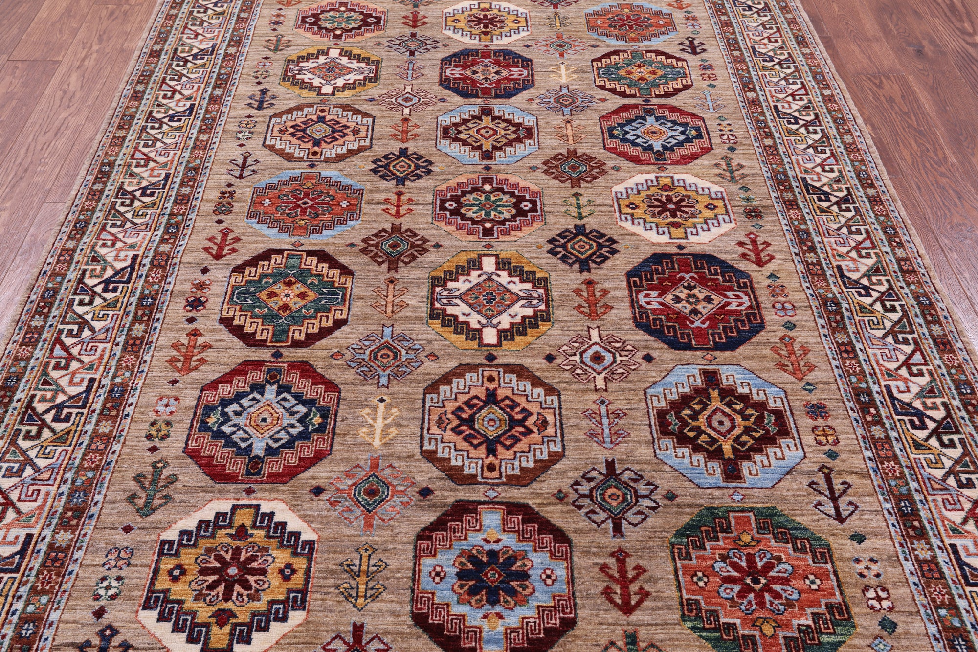 Turkmen Ersari Handmade Wool Rug - 5' 7" X 7' 9" - Golden Nile