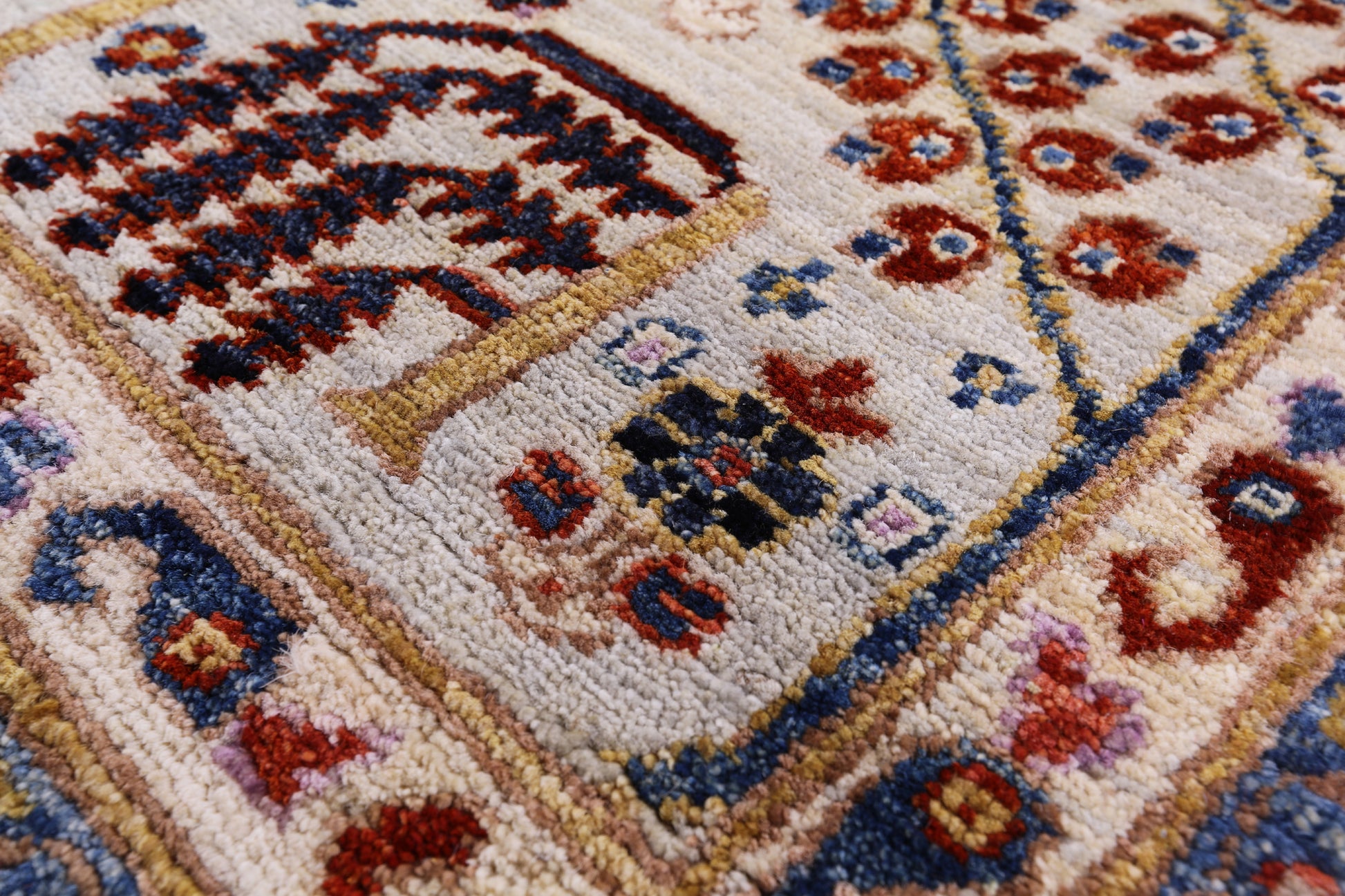 Square Ziegler Hand Knotted Wool Rug - 5' 11" X 5' 11" - Golden Nile