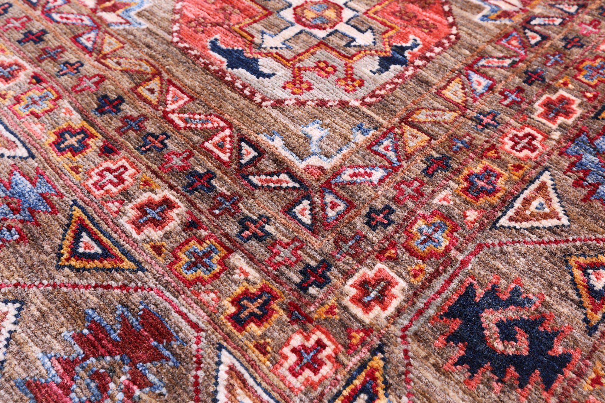 Turkmen Ersari Handmade Wool Rug - 5' 7" X 8' 1" - Golden Nile