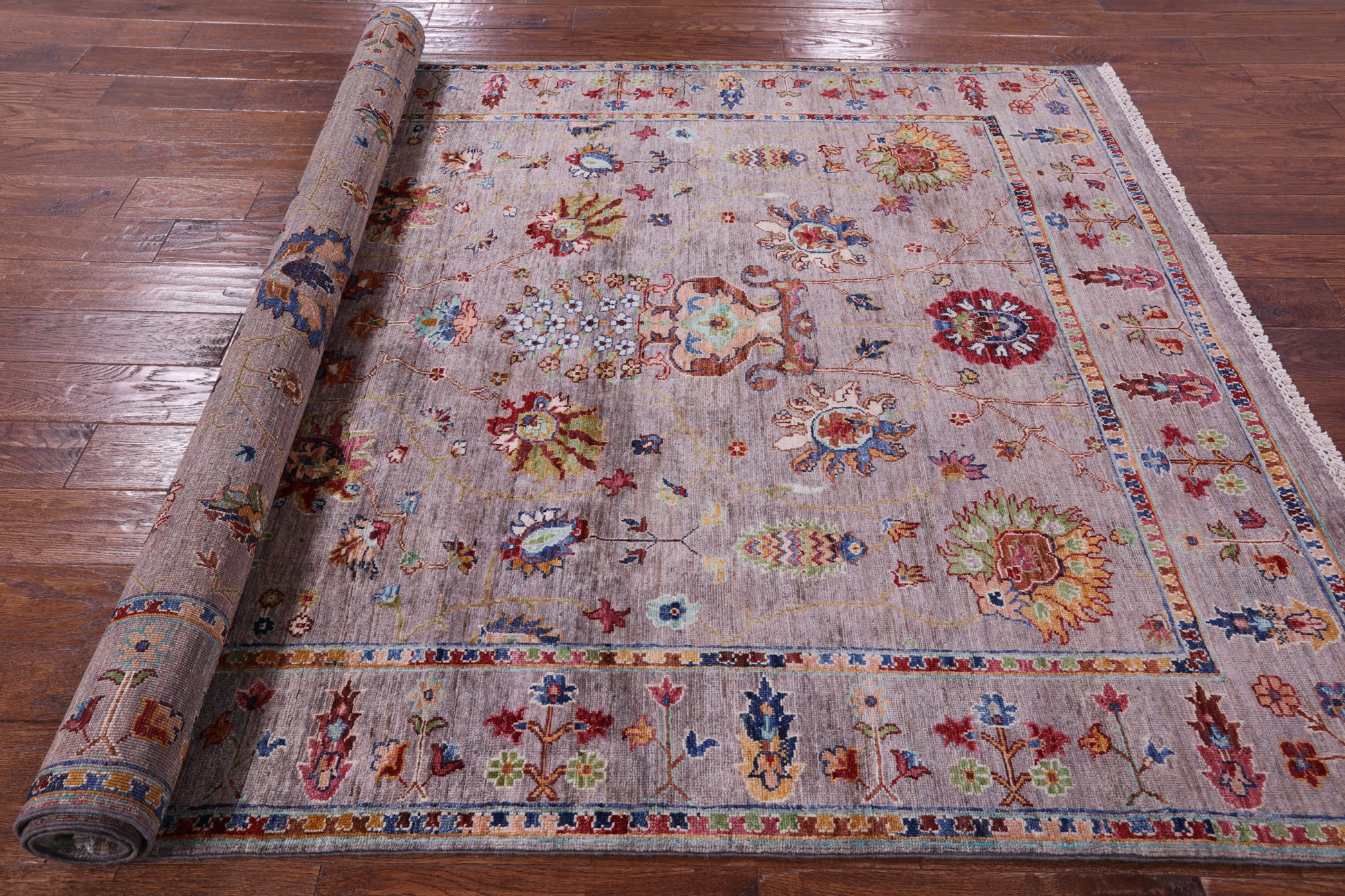Peshawar Handmade Wool Rug - 5' 9" X 8' 2" - Golden Nile