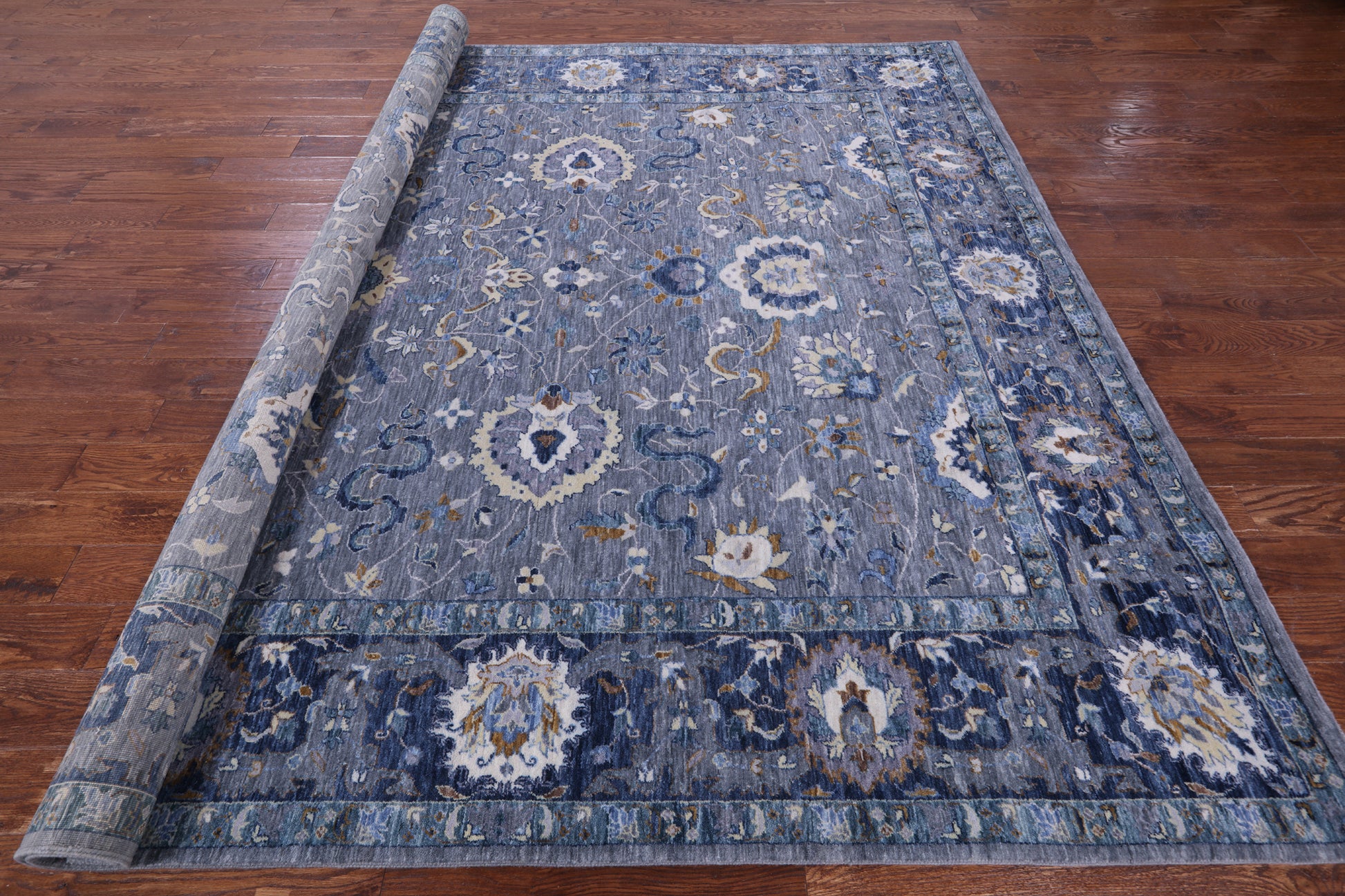 Grey Square Persian Handmade Wool Rug - 9' 0" X 9' 0" - Golden Nile