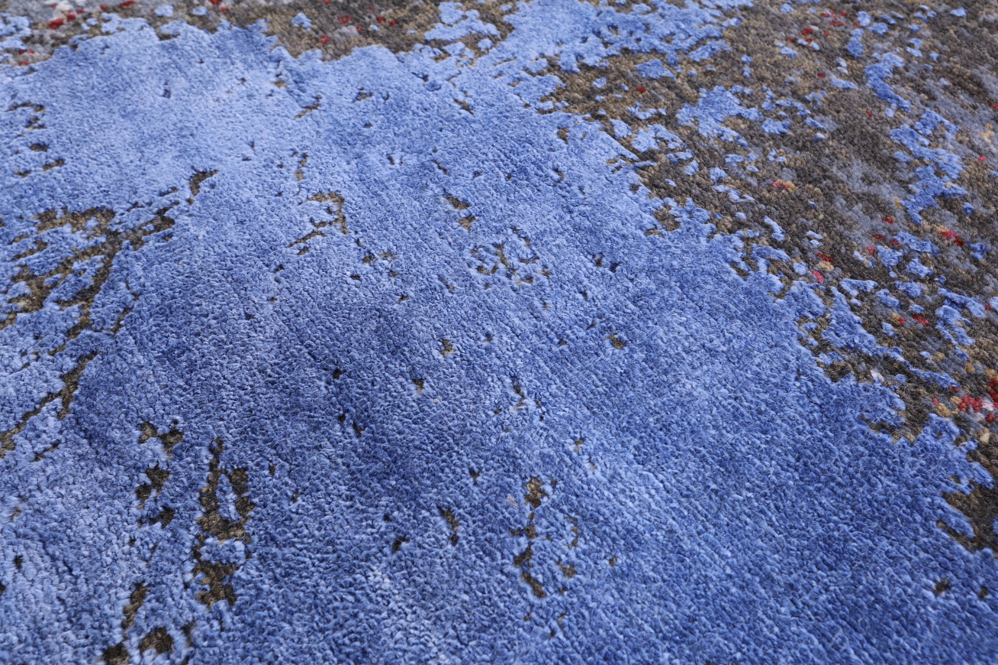 Abstract Modern Hand Knotted Wool & Silk Rug - 8' 10" X 12' 1" - Golden Nile