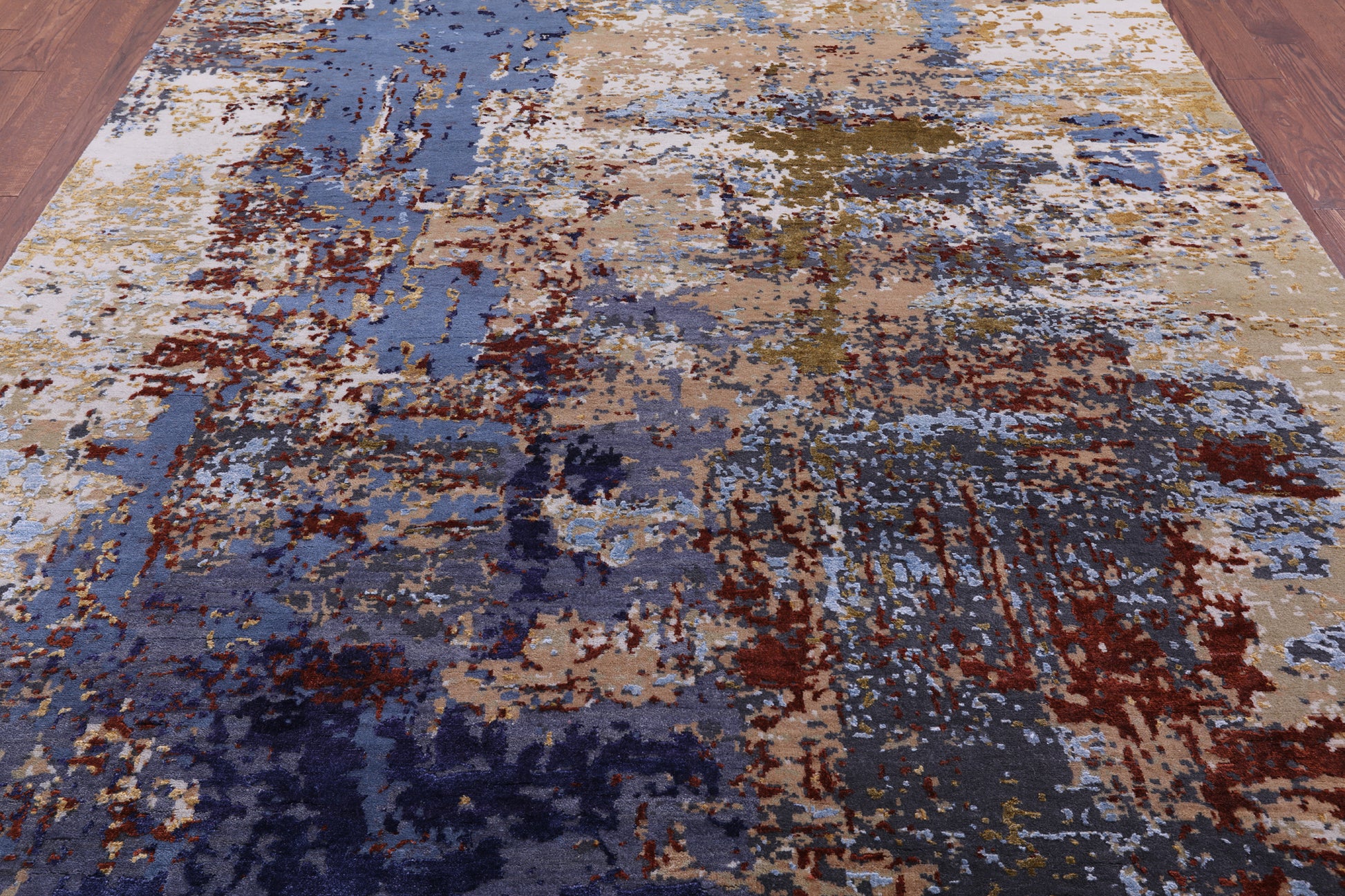 Modern Hand Knotted Wool & Silk Rug - 8' 0" X 10' 2" - Golden Nile