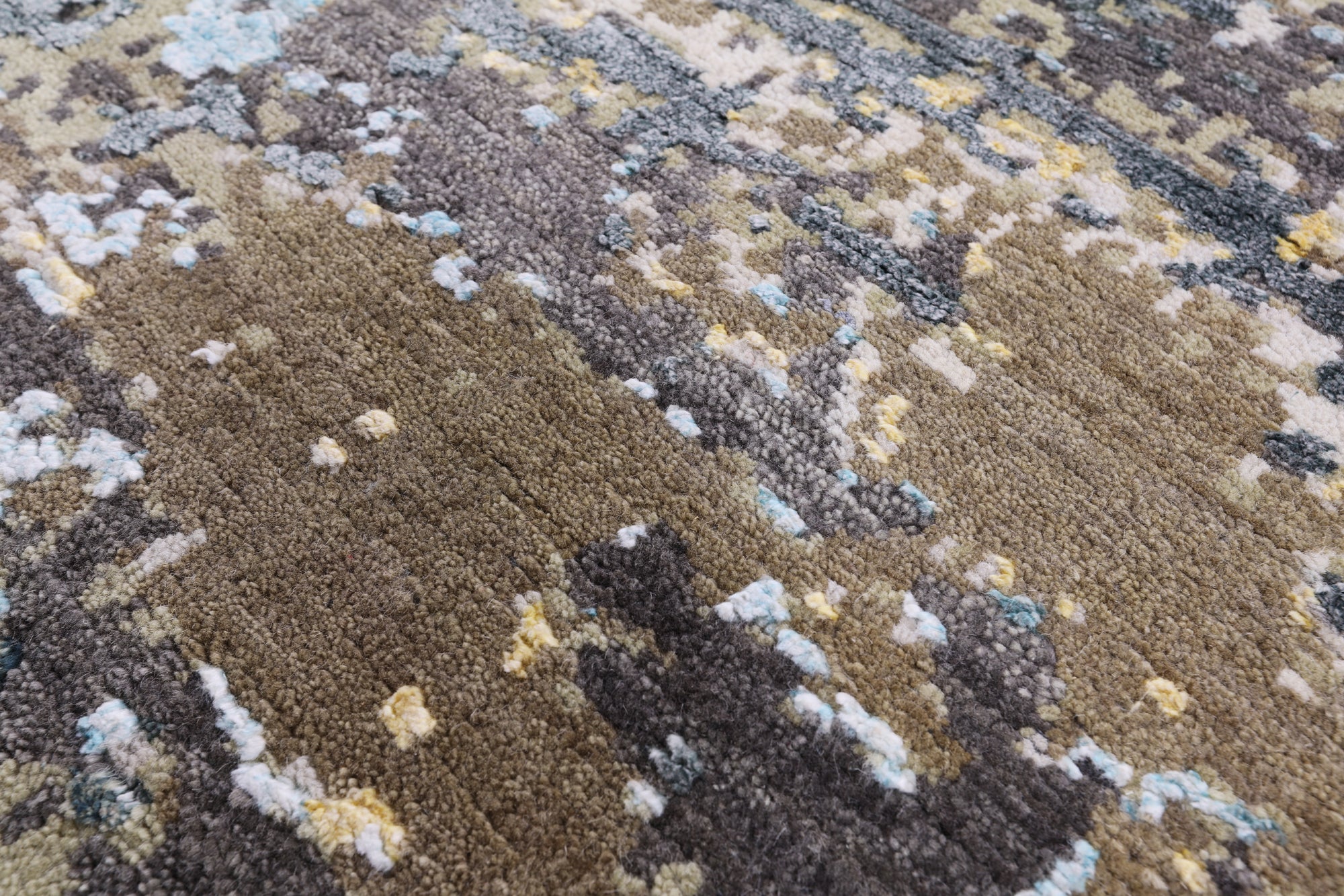 Abstract Modern Hand Knotted Wool & Silk Rug - 7' 11" X 10' 0" - Golden Nile