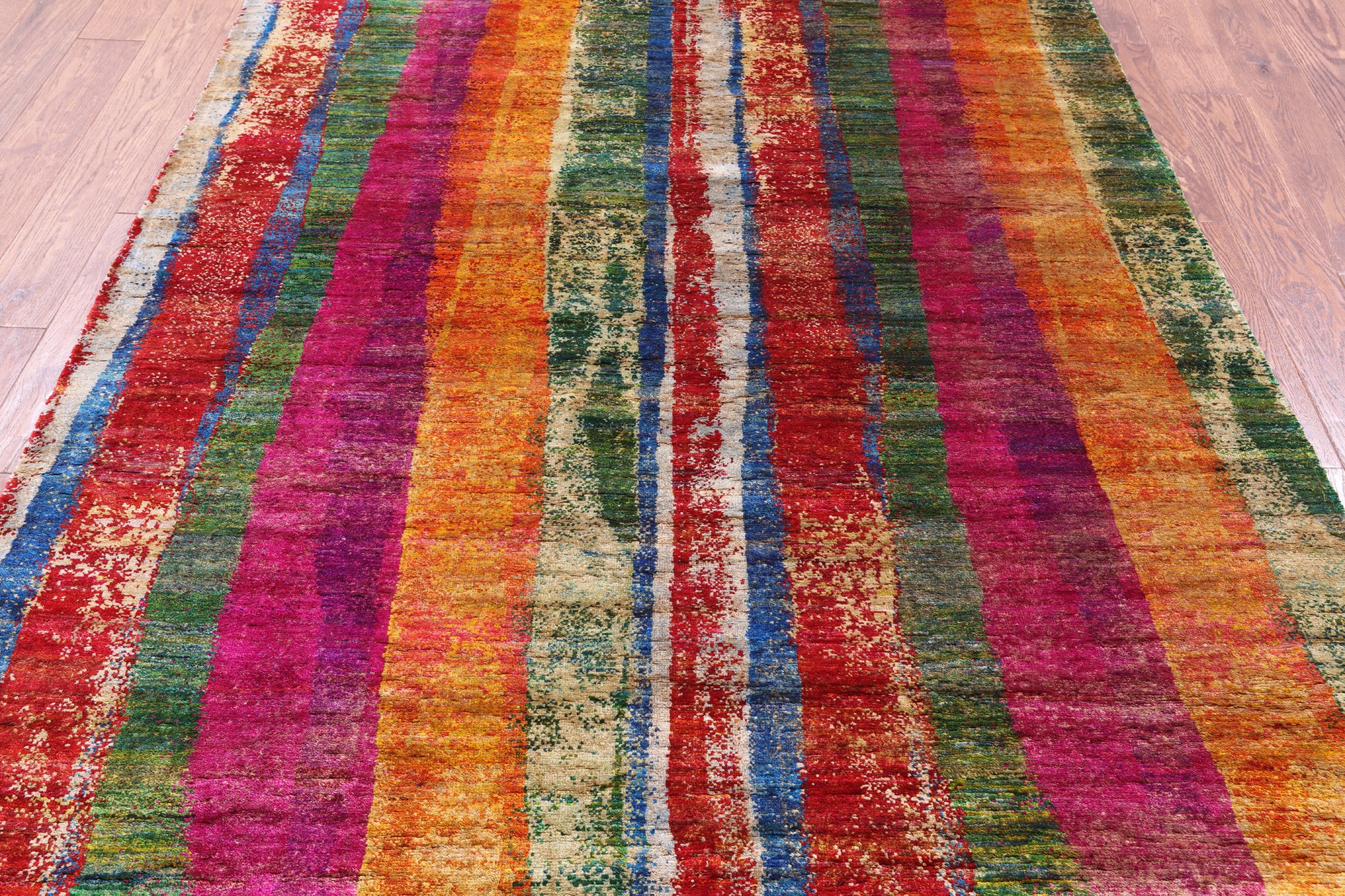 Abstract Contemporary Hand Knotted 100% Silk Rug - 5' 6" X 8' 3" - Golden Nile