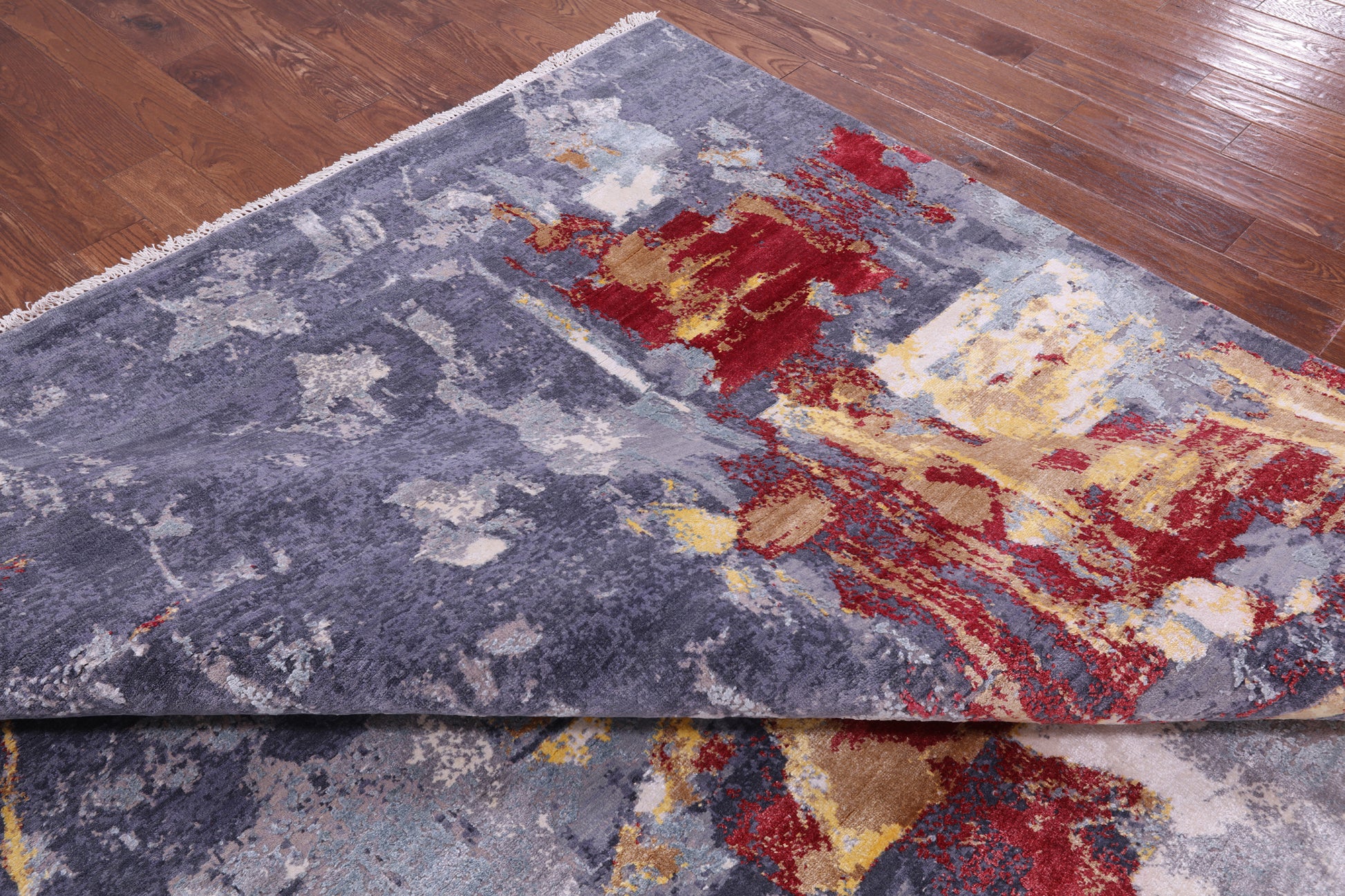 Woman Under The Rain Contemporary Hand Knotted Wool & Silk Rug - 9' 11" X 13' 10" - Golden Nile