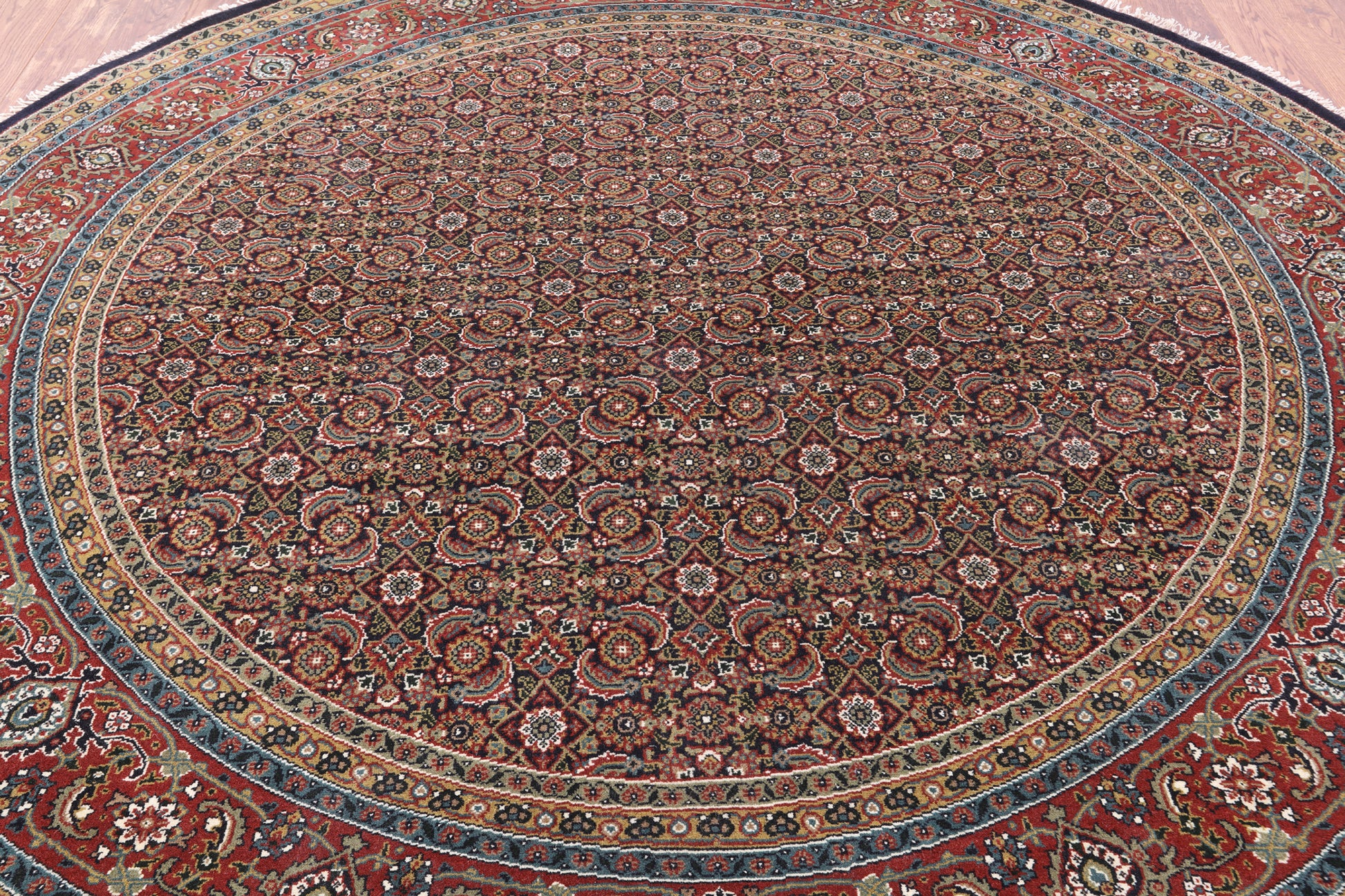 Round Persian Hill Herati Handmade Wool Rug - 8' 11" X 8' 11" - Golden Nile