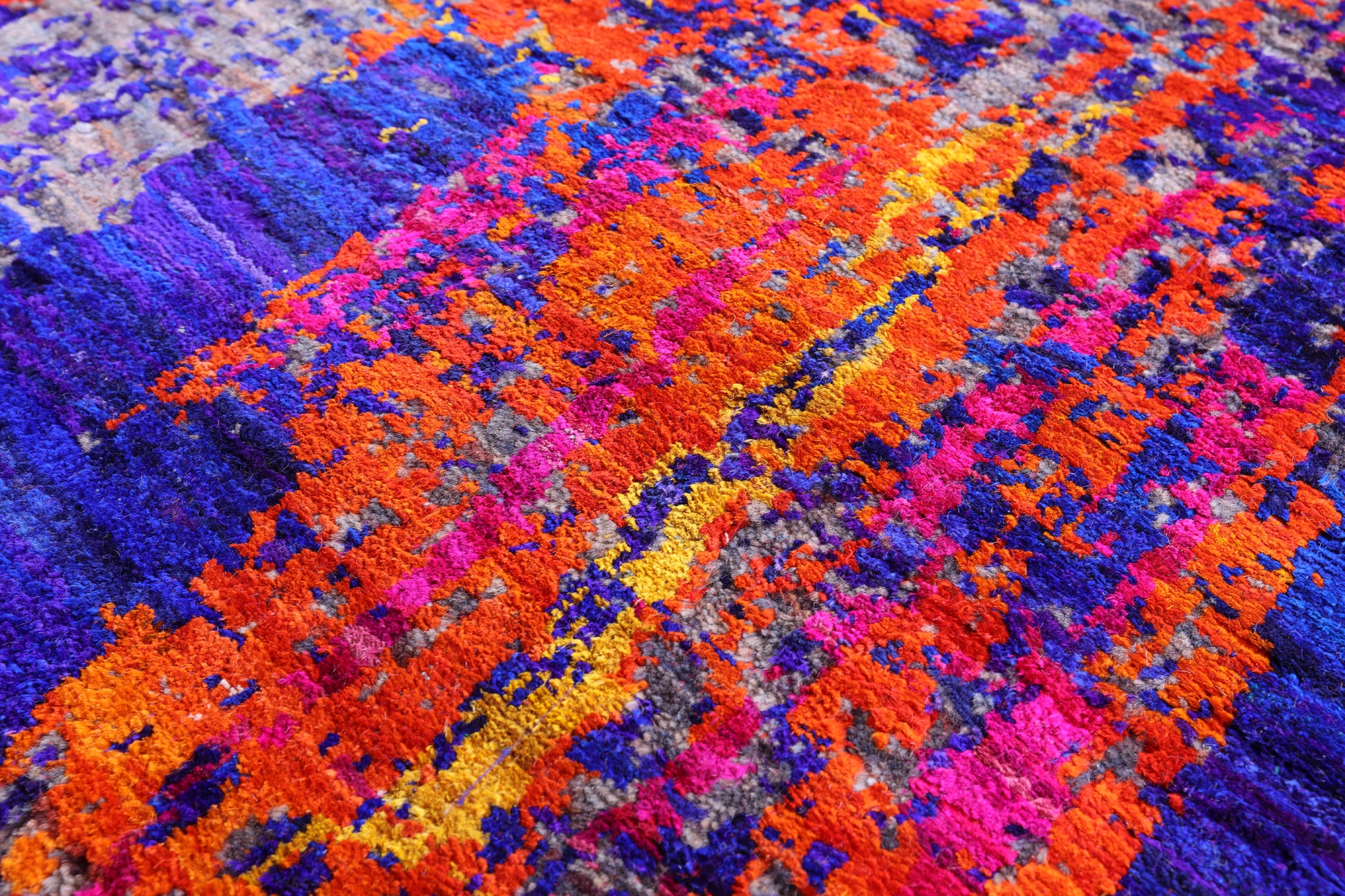 Abstract Modern Hand Knotted Wool & Silk Rug - 8' 10" X 12' 5" - Golden Nile