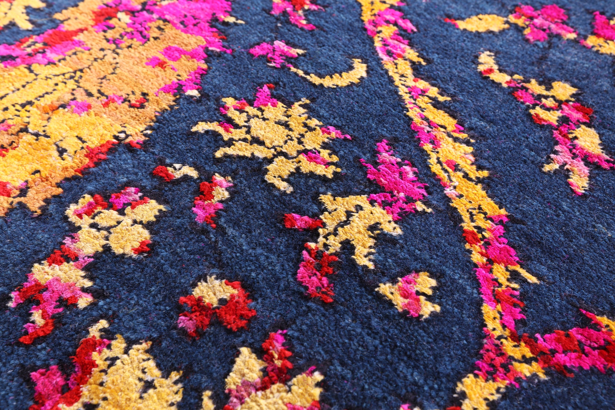 Blue Persian Sickle Leaf Hand Knotted Wool & Silk Rug - 7' 11" X 9' 11" - Golden Nile