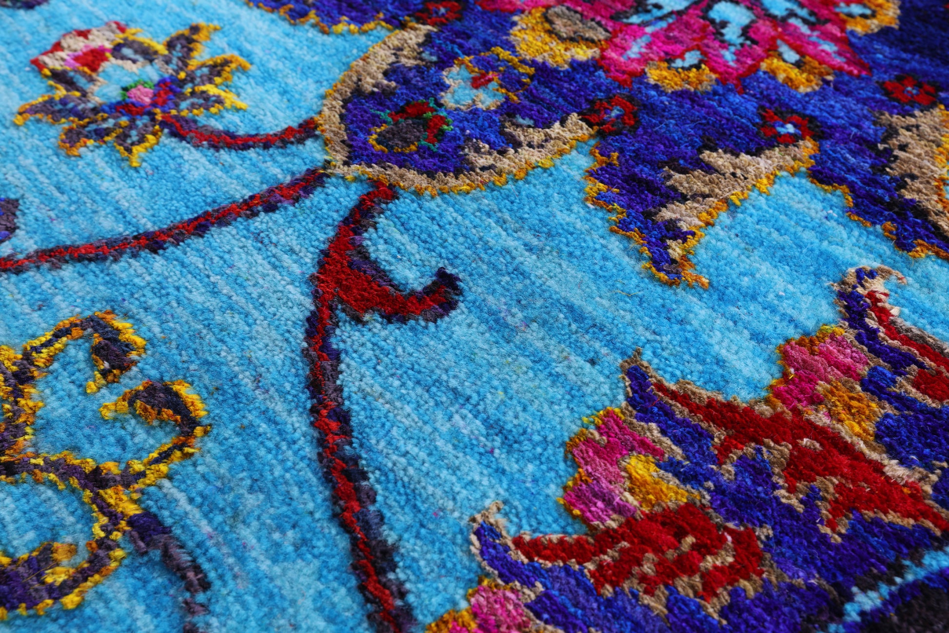 Blue Persian Hand Knotted Wool & Silk Rug - 6' 2" X 9' 1" - Golden Nile