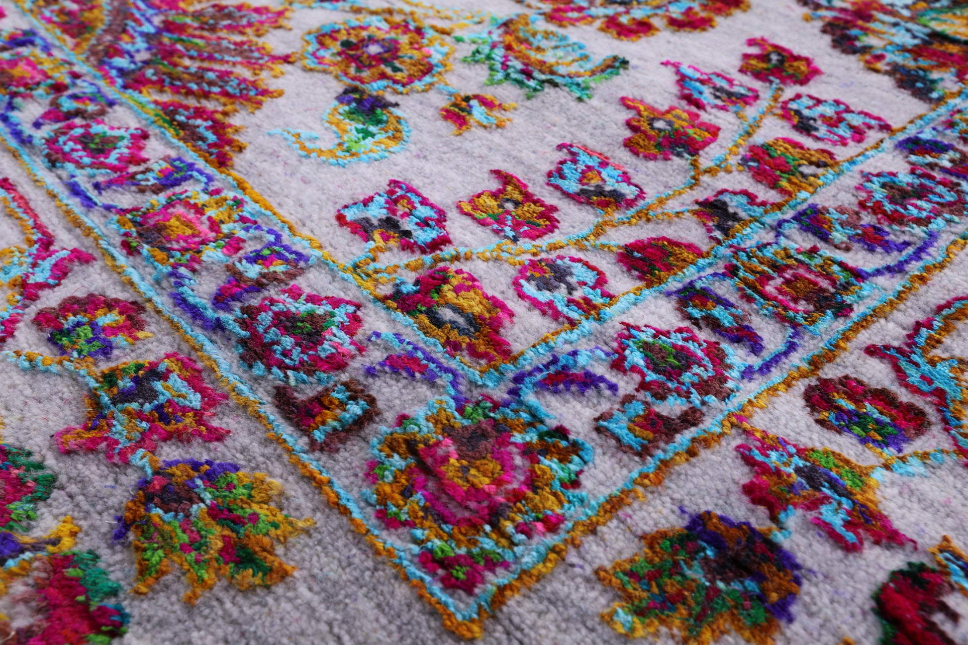 Grey Persian Hand Knotted Wool & Silk Rug - 8' 2" X 10' 1" - Golden Nile