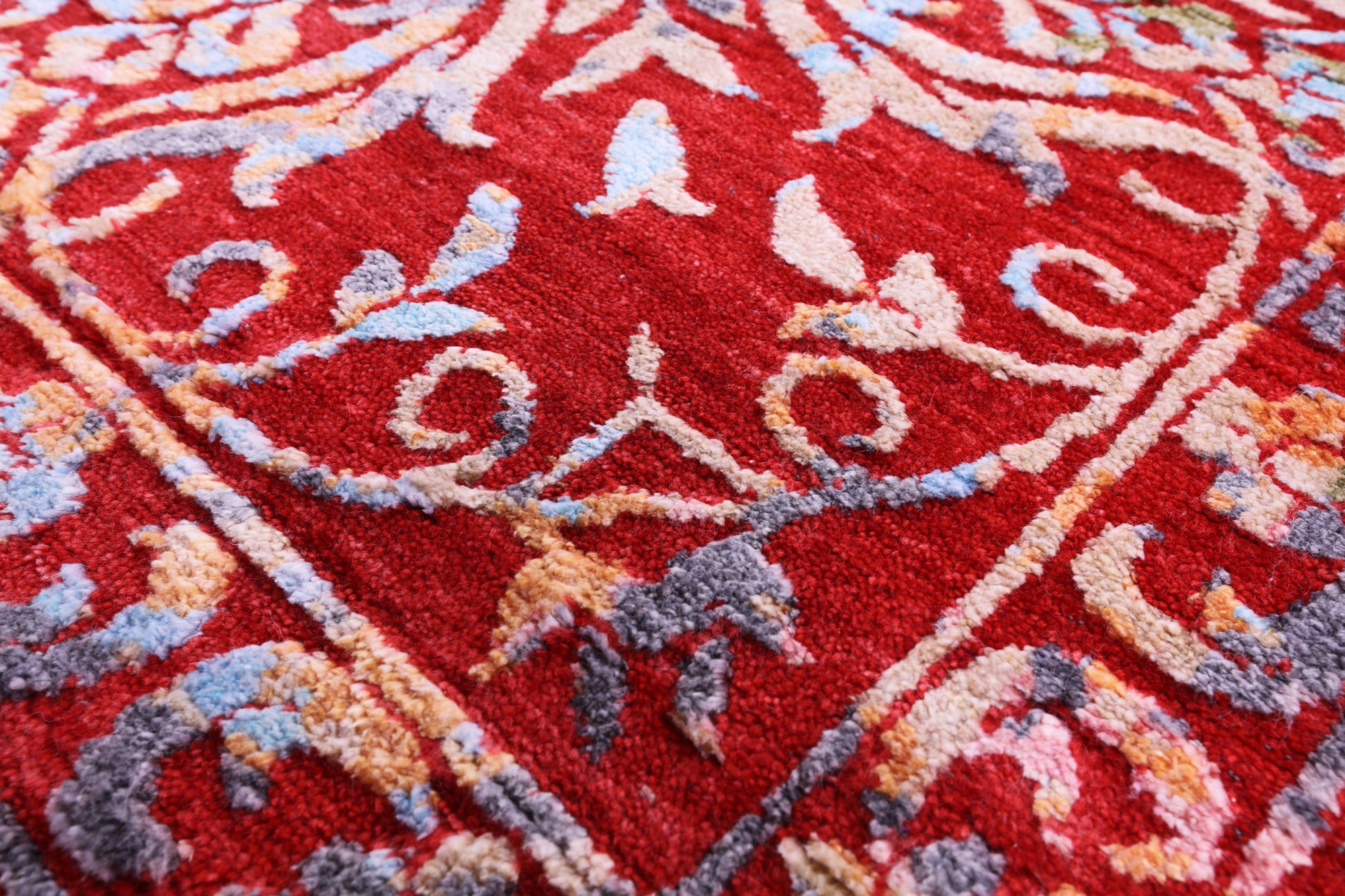 Red Persian Hand Knotted Wool & Silk Rug - 9' 0" X 12' 2" - Golden Nile