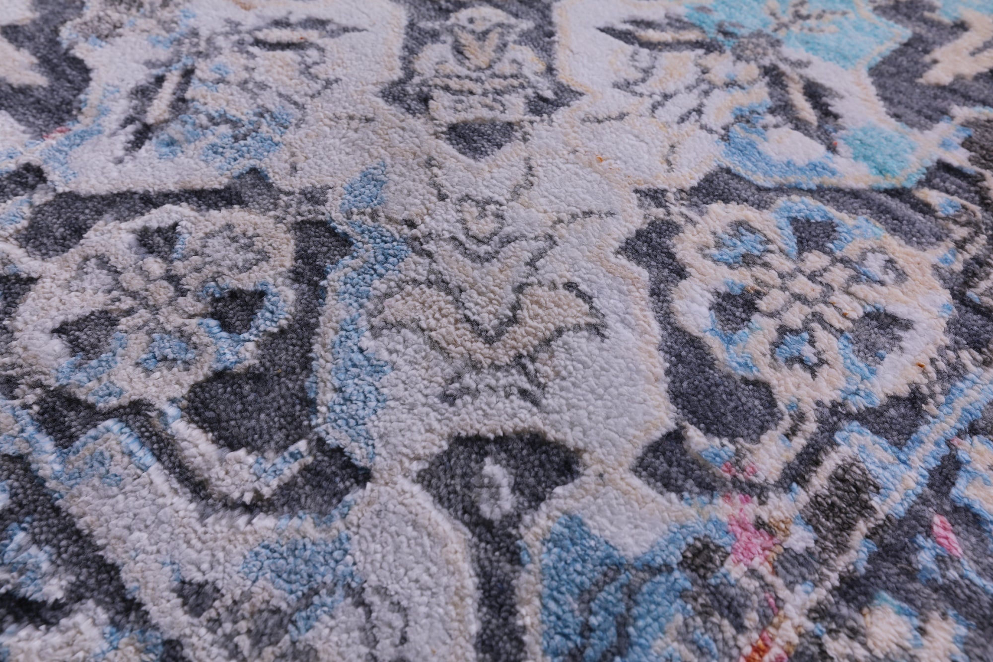 Persian Hand Knotted Wool & Silk Rug - 7' 11" X 10' 0" - Golden Nile