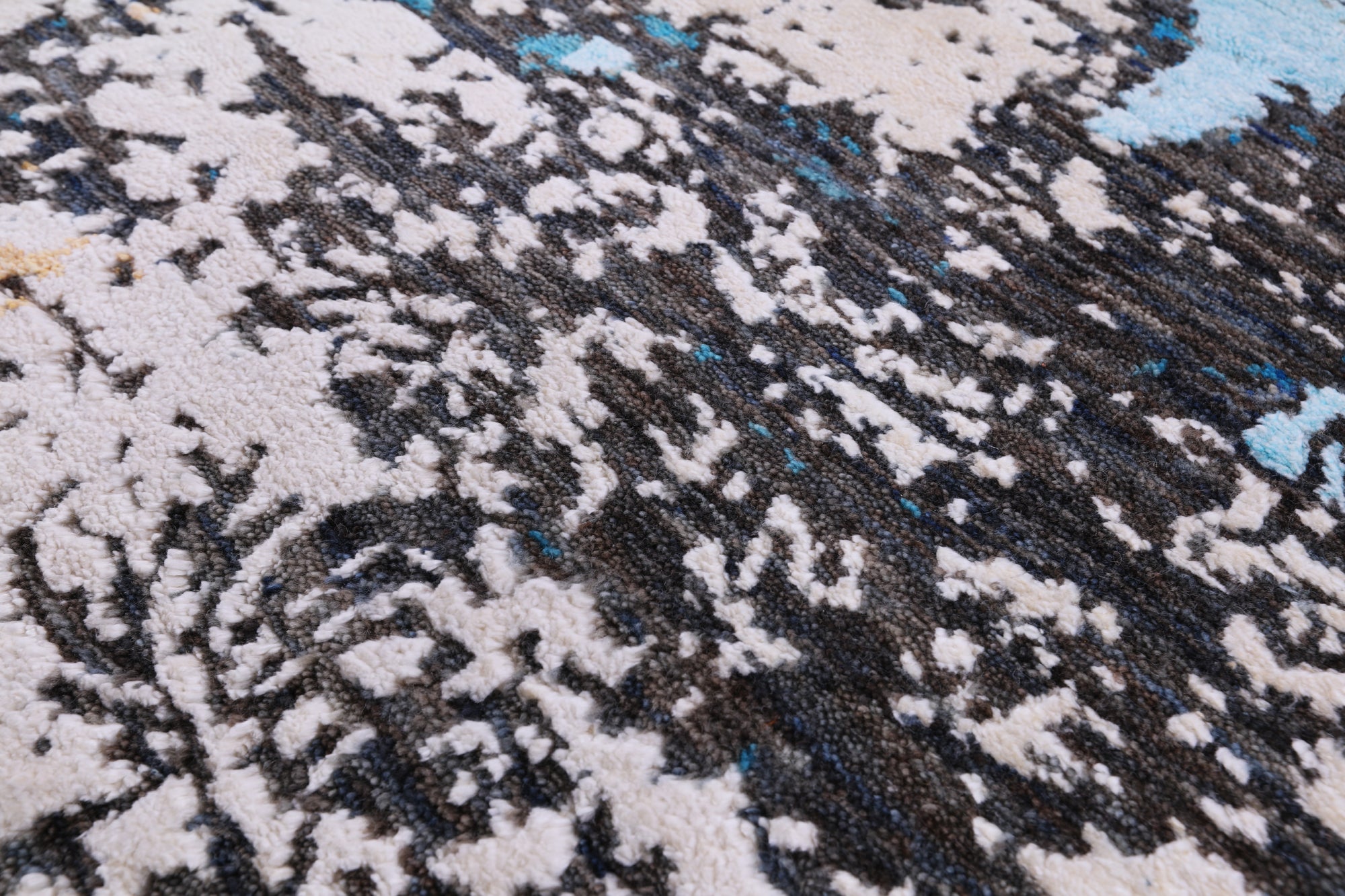 Abstract Contemporary Hand Knotted Wool & Silk Rug - 7' 11" X 9' 10" - Golden Nile