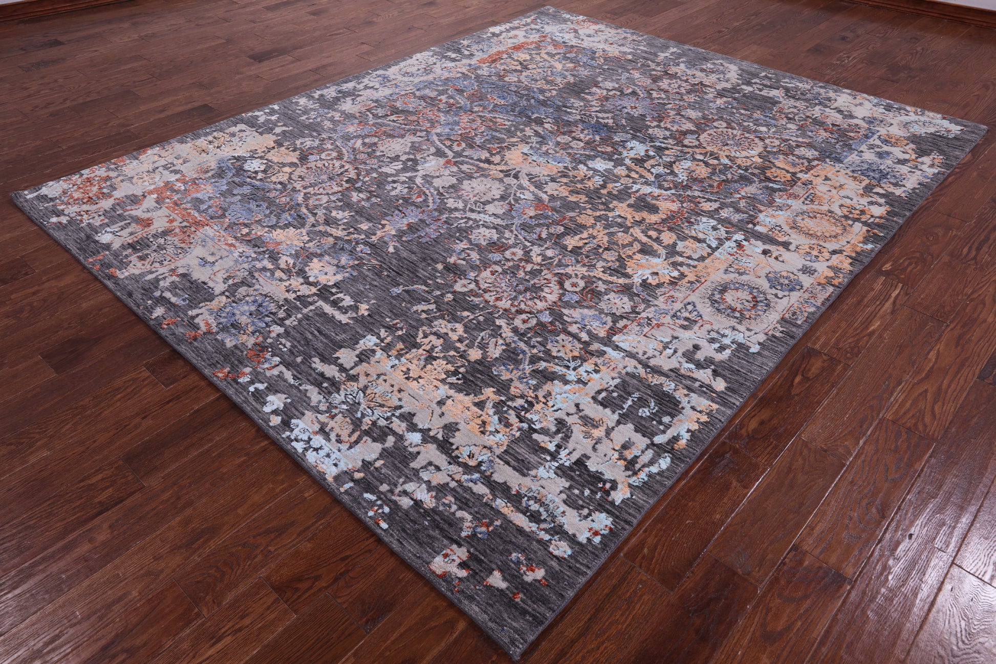 Persian Hand Knotted Wool & Silk Rug - 7' 11" X 10' 0" - Golden Nile