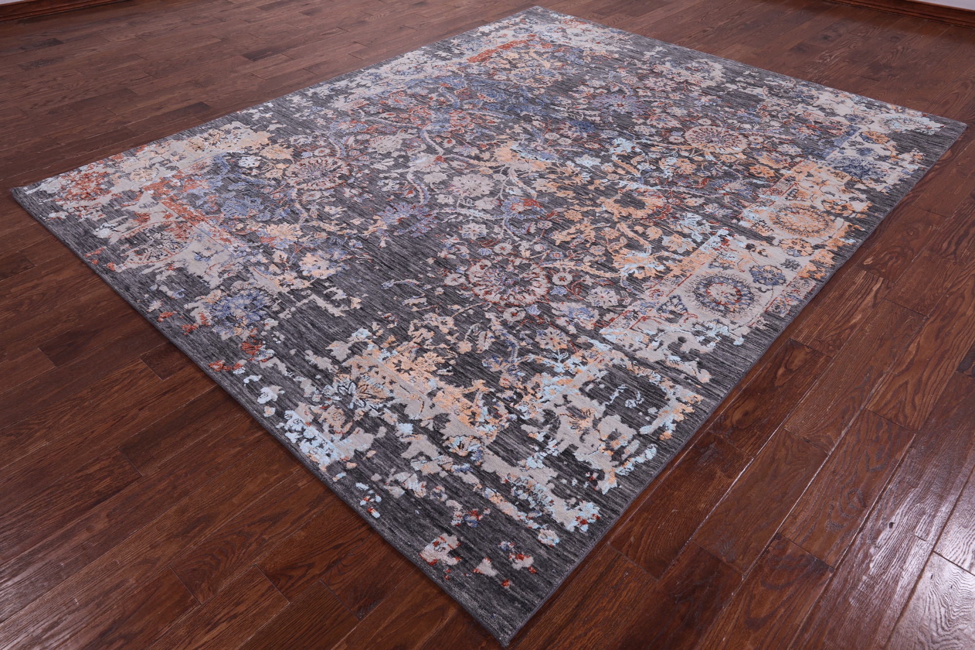 Persian Hand Knotted Wool & Silk Rug - 7' 11" X 10' 0" - Golden Nile