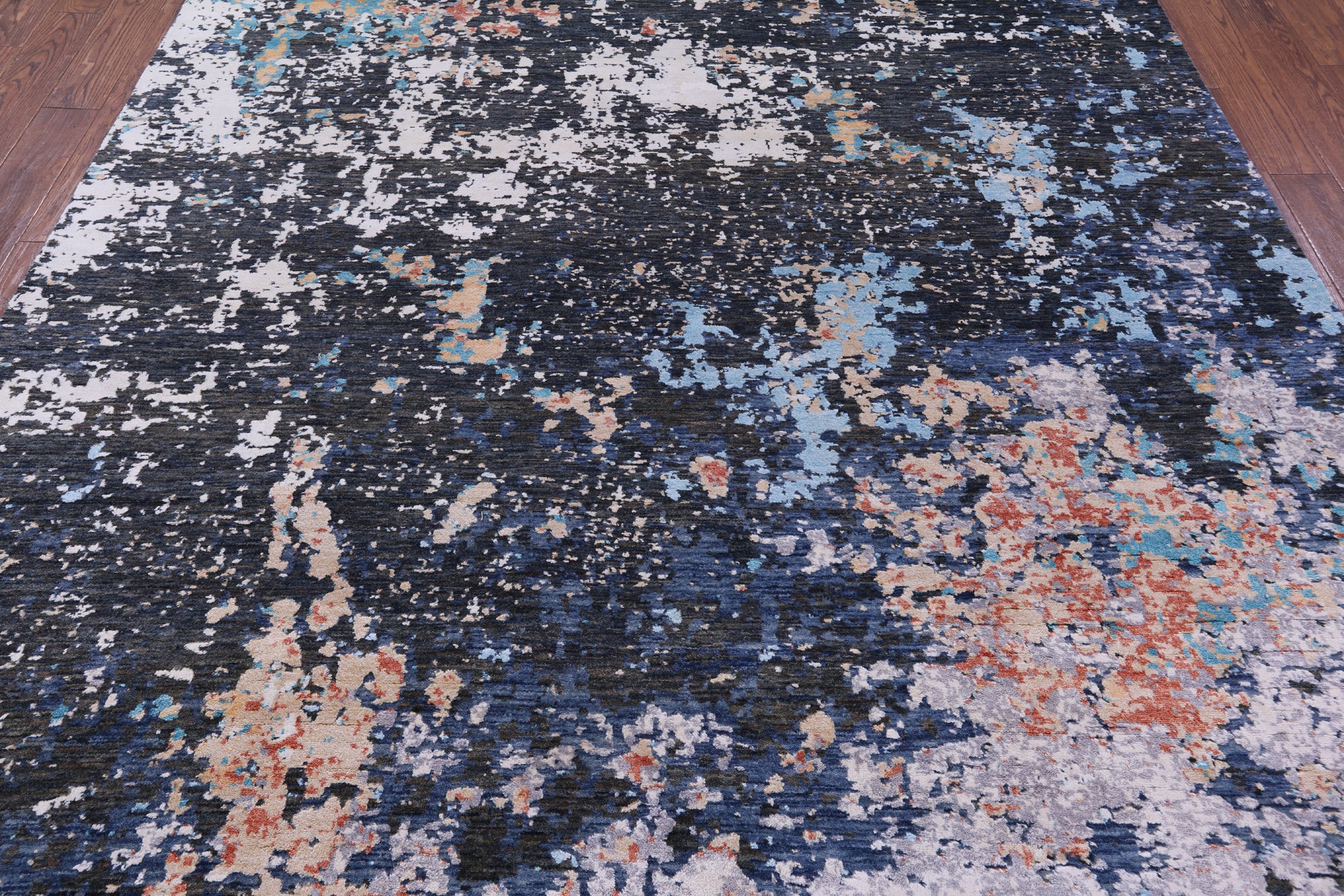 Modern Hand Knotted Wool & Silk Rug - 8' 1" X 9' 8" - Golden Nile