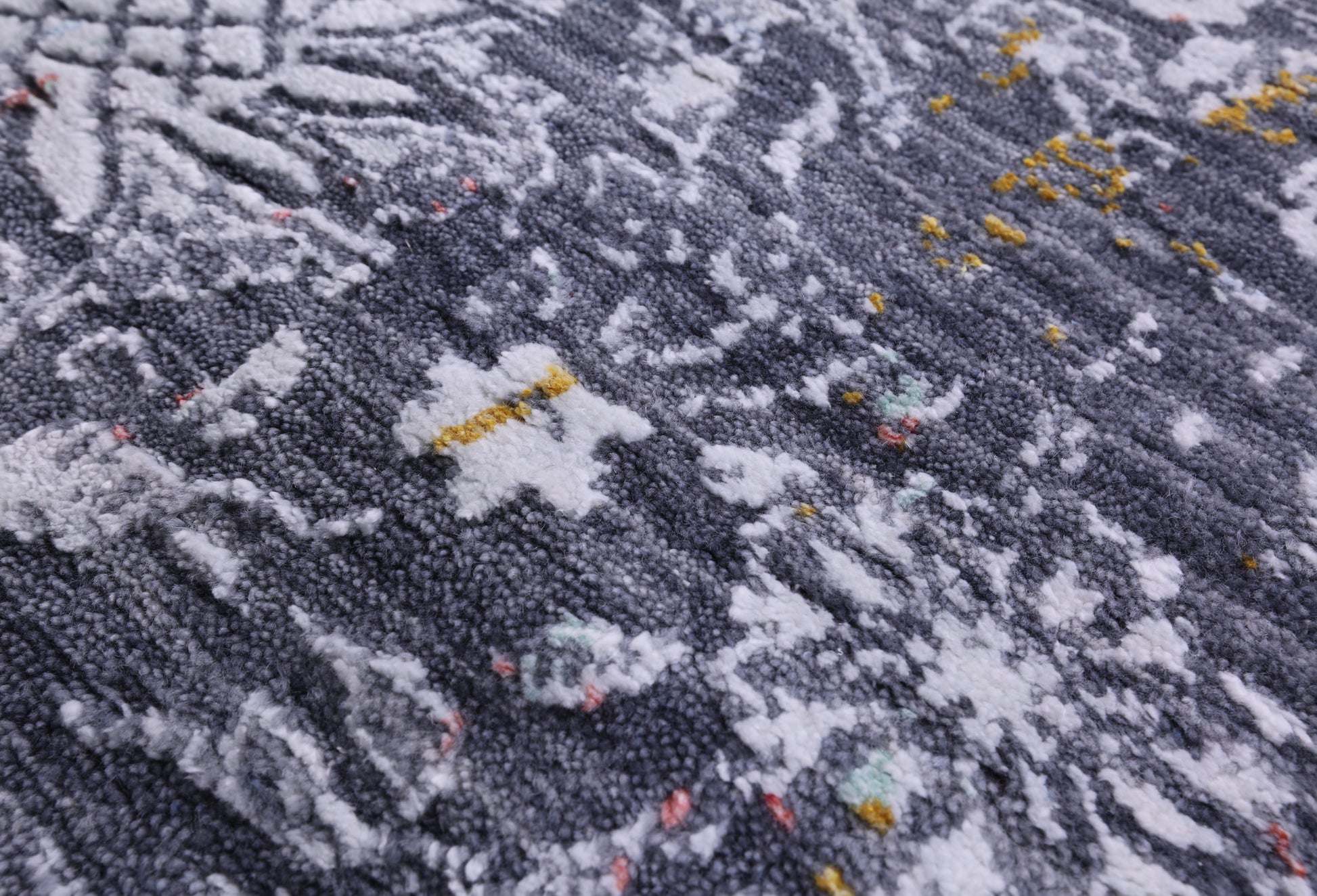 Modern Hand Knotted Wool & Silk Runner Rug - 2' 7" X 14' 0" - Golden Nile