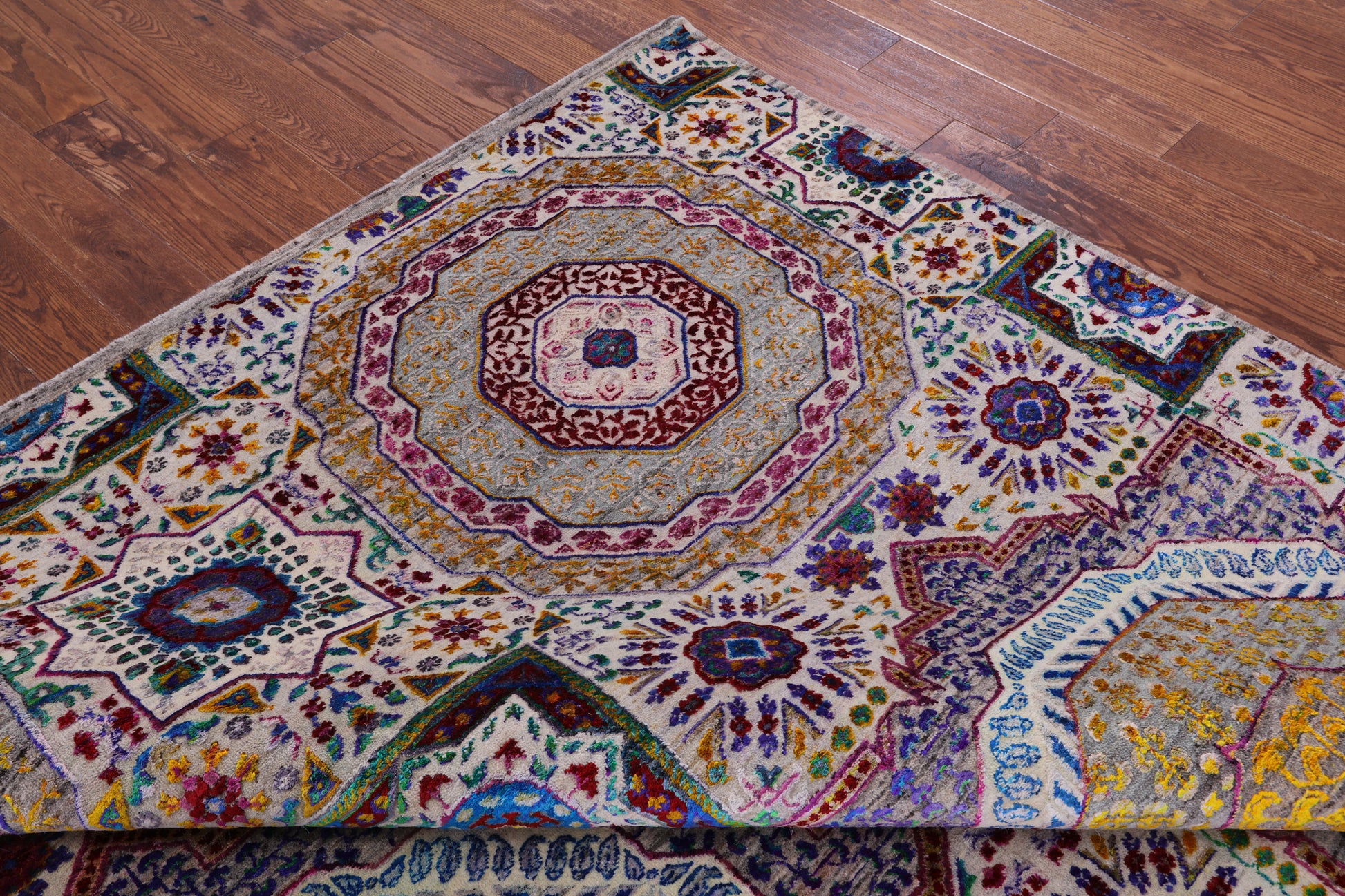 Geometric Persian Mamluk Hand Knotted Wool & Silk Rug - 7' 11" X 9' 9" - Golden Nile