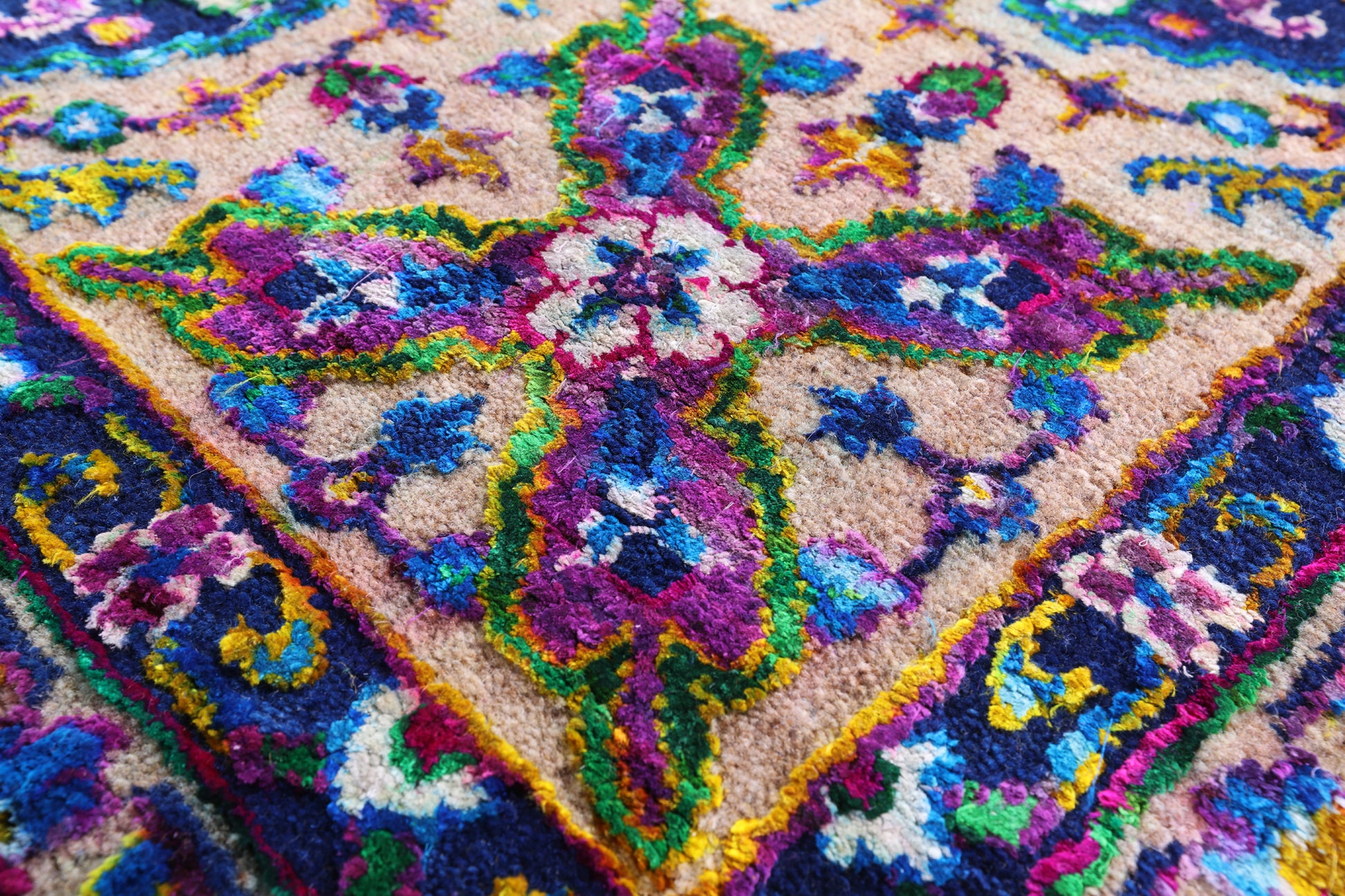 Blue Geometric Persian Mamluk Hand Knotted Wool & Silk Rug - 7' 9" X 9' 11" - Golden Nile
