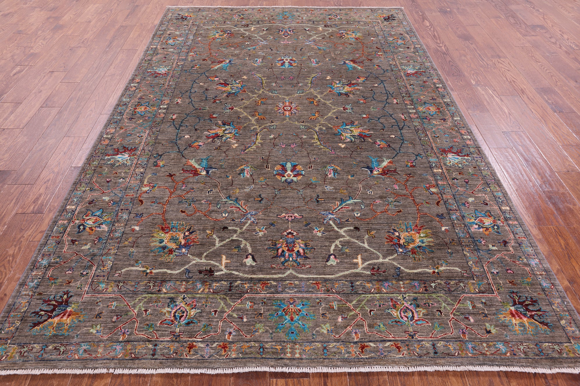 Peshawar Hand Knotted Wool Rug - 6' 9" X 10' 1" - Golden Nile