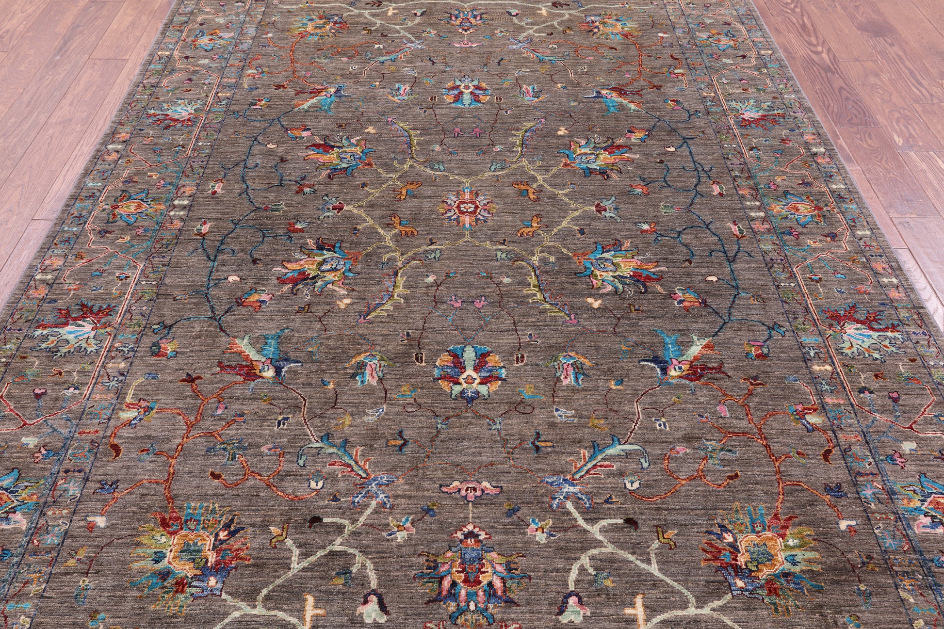 Peshawar Hand Knotted Wool Rug - 6' 9" X 10' 1" - Golden Nile