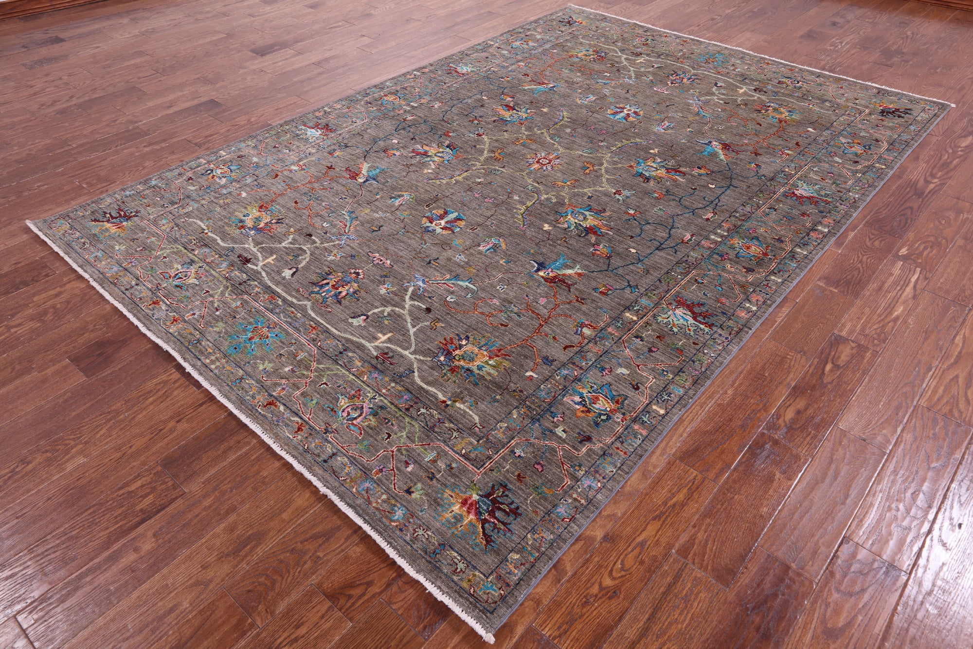 Peshawar Hand Knotted Wool Rug - 6' 9" X 10' 1" - Golden Nile