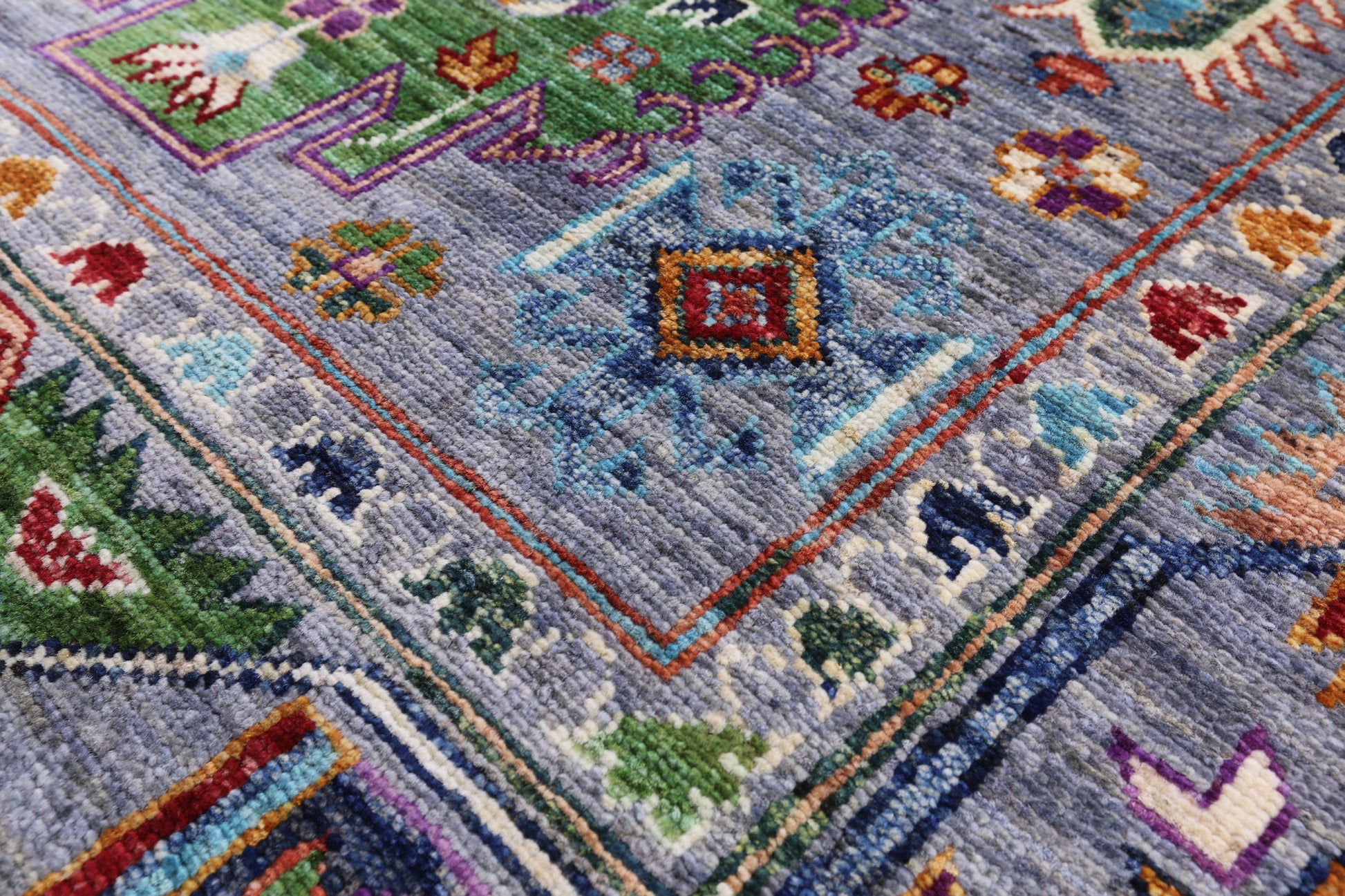 Grey Turkmen Ersari Hand Knotted Wool Rug - 6' 5" X 10' 1" - Golden Nile