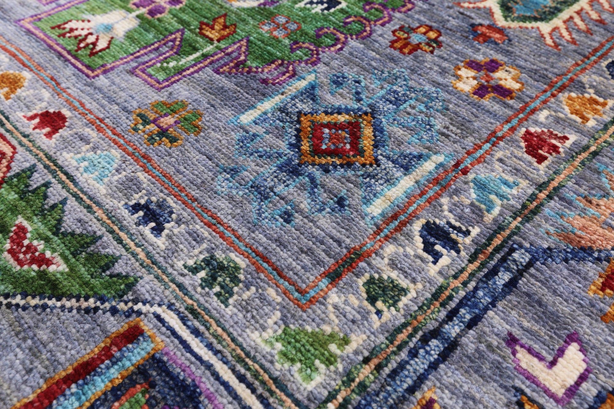 Grey Turkmen Ersari Hand Knotted Wool Rug - 6' 5" X 10' 1" - Golden Nile