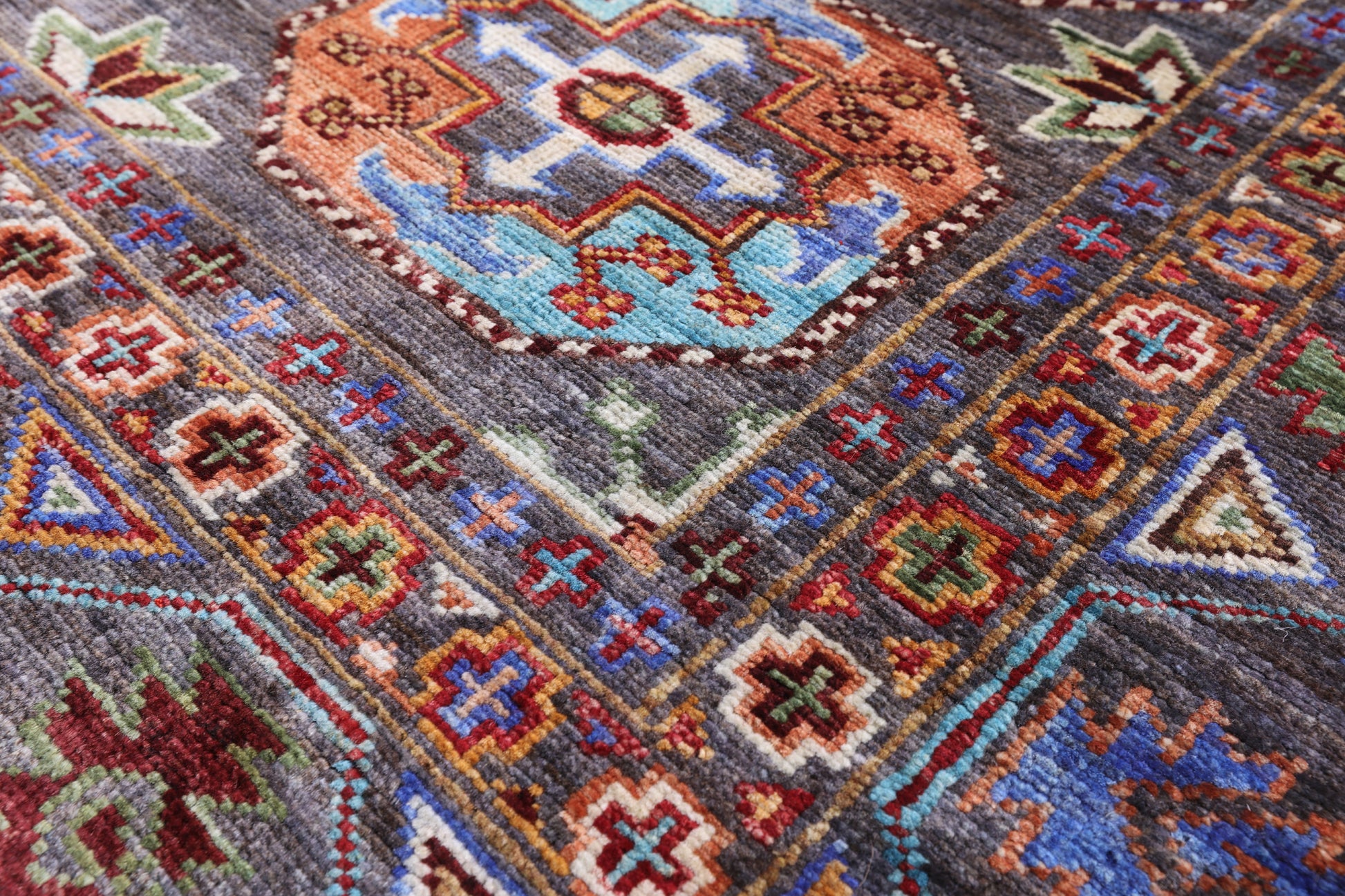 Grey Turkmen Ersari Hand Knotted Wool Rug - 5' 2" X 6' 7" - Golden Nile