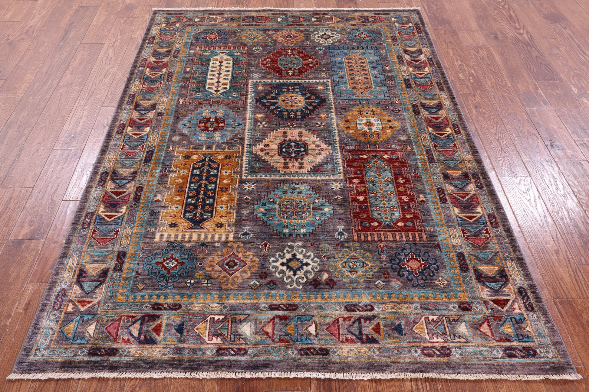 Grey Turkmen Ersari Hand Knotted Wool Rug - 5' 1" X 6' 11" - Golden Nile
