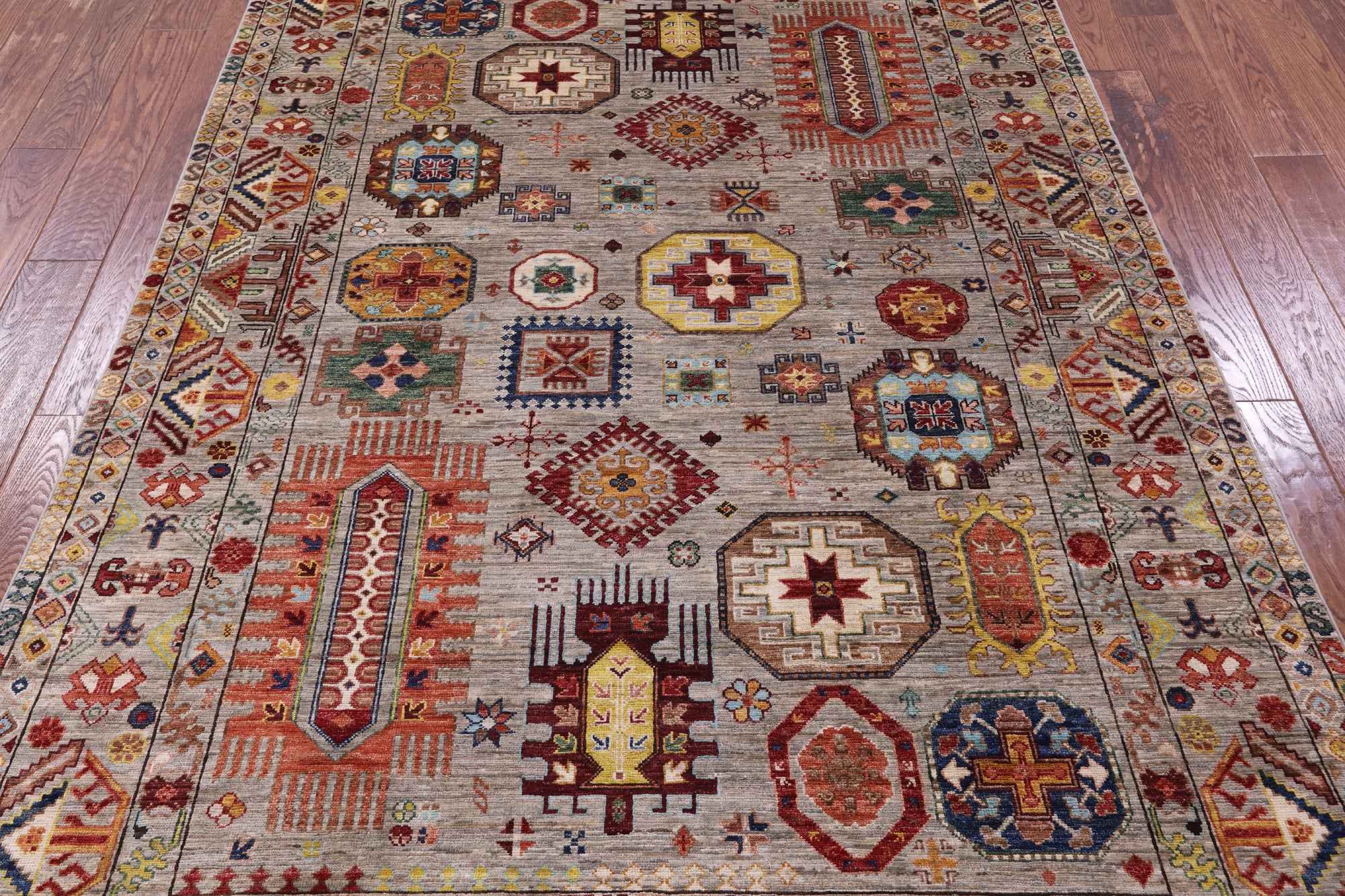 Turkmen Ersari Hand Knotted Wool Rug - 5' 8" X 8' 2" - Golden Nile
