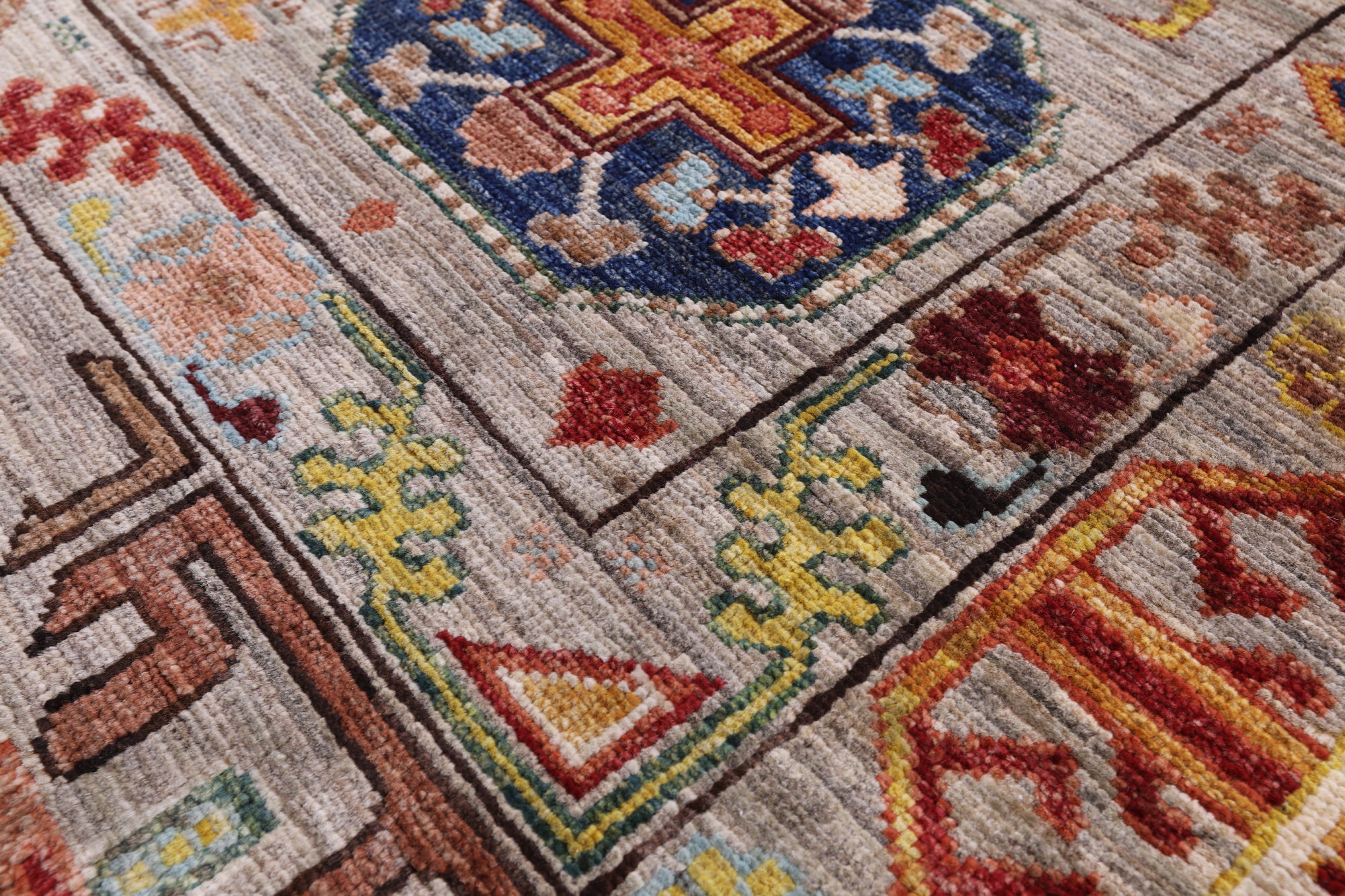 Turkmen Ersari Hand Knotted Wool Rug - 5' 8" X 8' 2" - Golden Nile