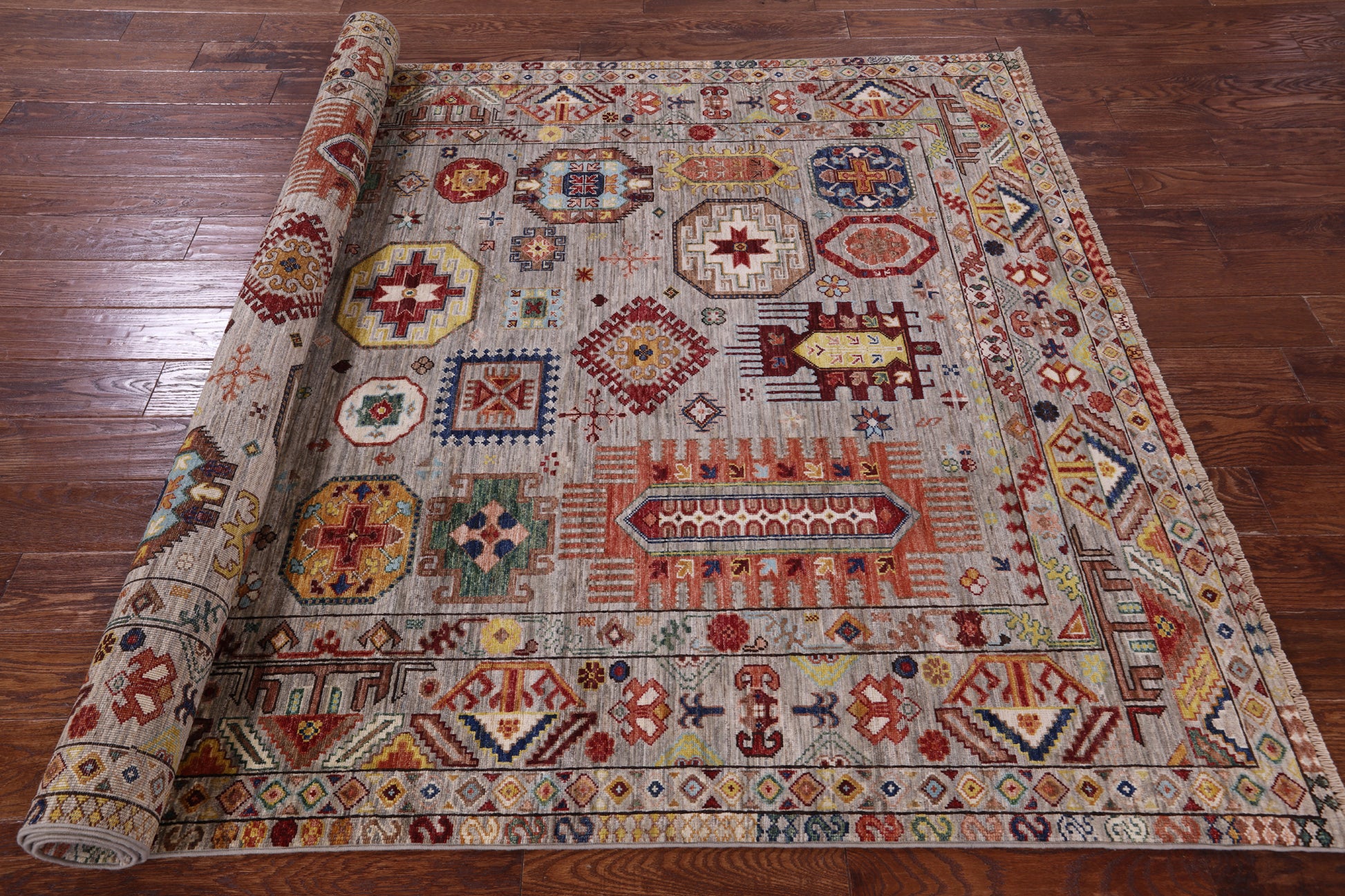Turkmen Ersari Hand Knotted Wool Rug - 5' 8" X 8' 2" - Golden Nile