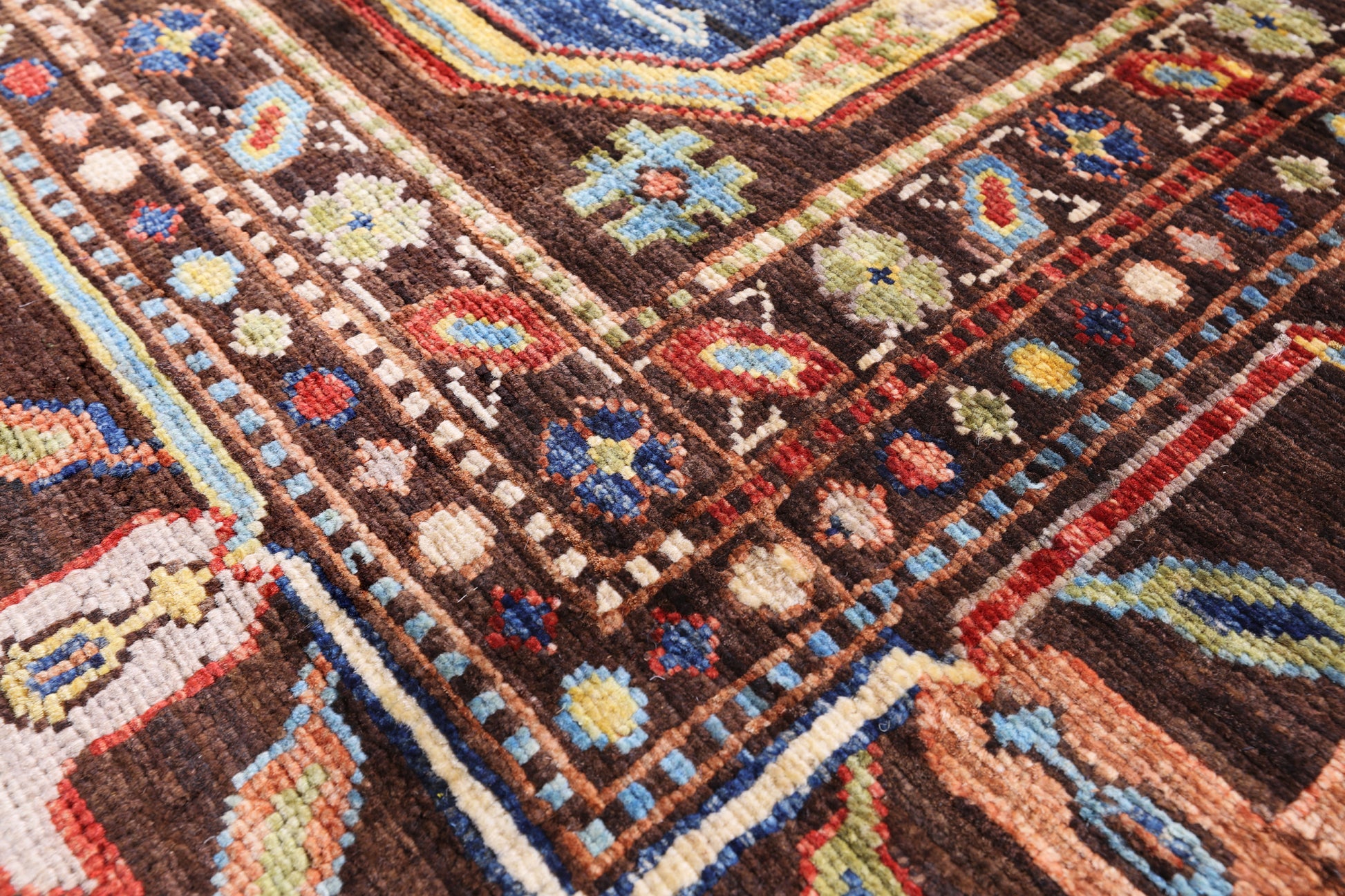 Brown Turkmen Ersari Hand Knotted Wool Rug - 5' 8" X 8' 1" - Golden Nile