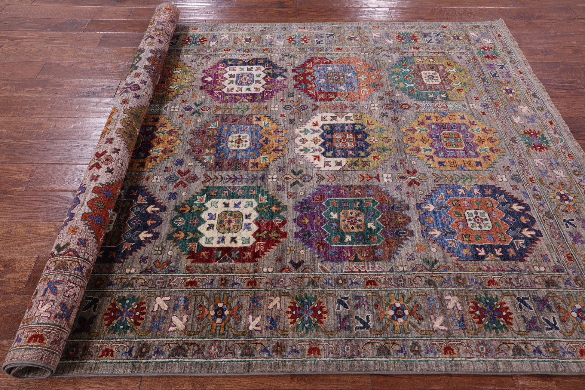 Turkmen Ersari Hand Knotted Wool Rug - 5' 7" X 8' 2" - Golden Nile