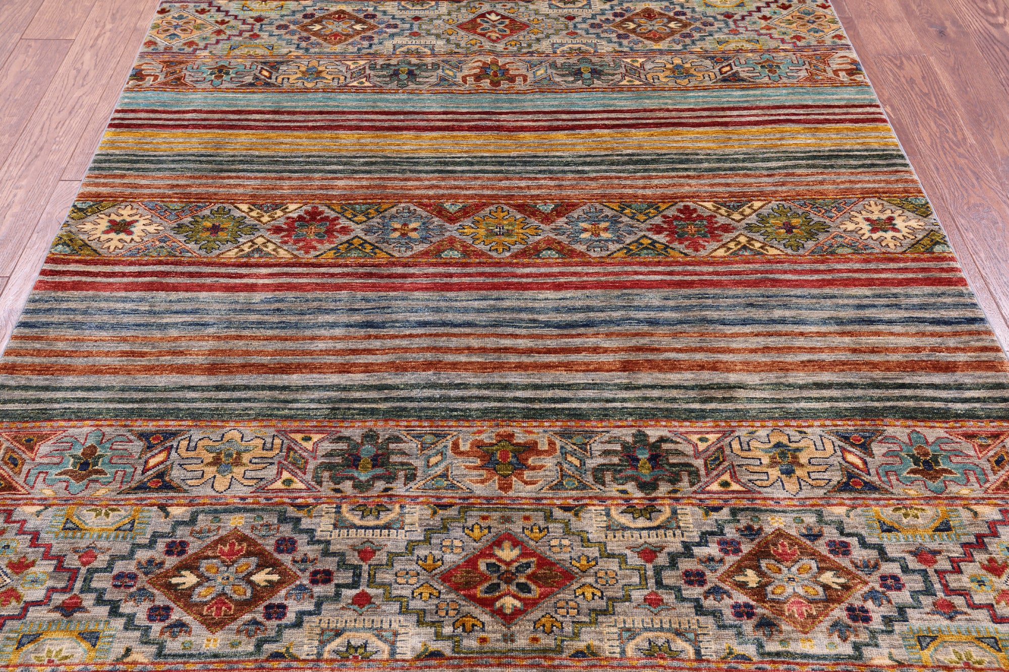 Khorjin Persian Gabbeh Hand Knotted Wool Rug - 5' 7" X 7' 5" - Golden Nile
