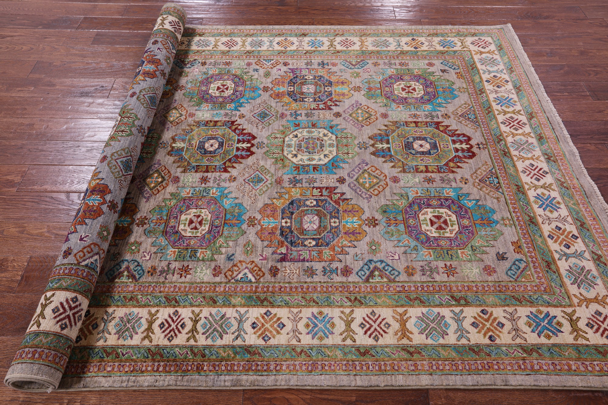 Turkmen Ersari Hand Knotted Wool Rug - 5' 7" X 8' 1" - Golden Nile