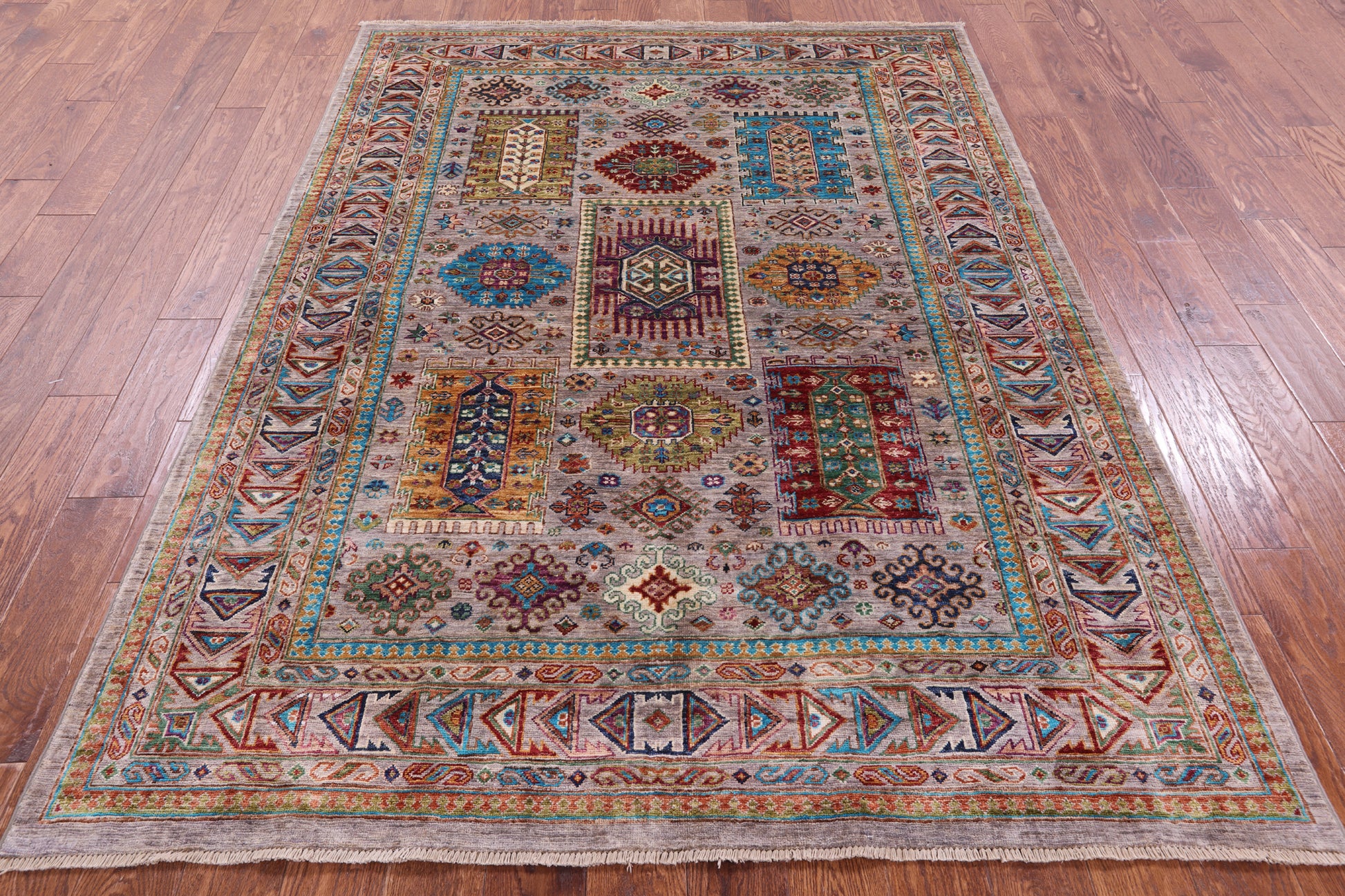 Turkmen Ersari Hand Knotted Wool Rug - 5' 7" X 7' 8" - Golden Nile