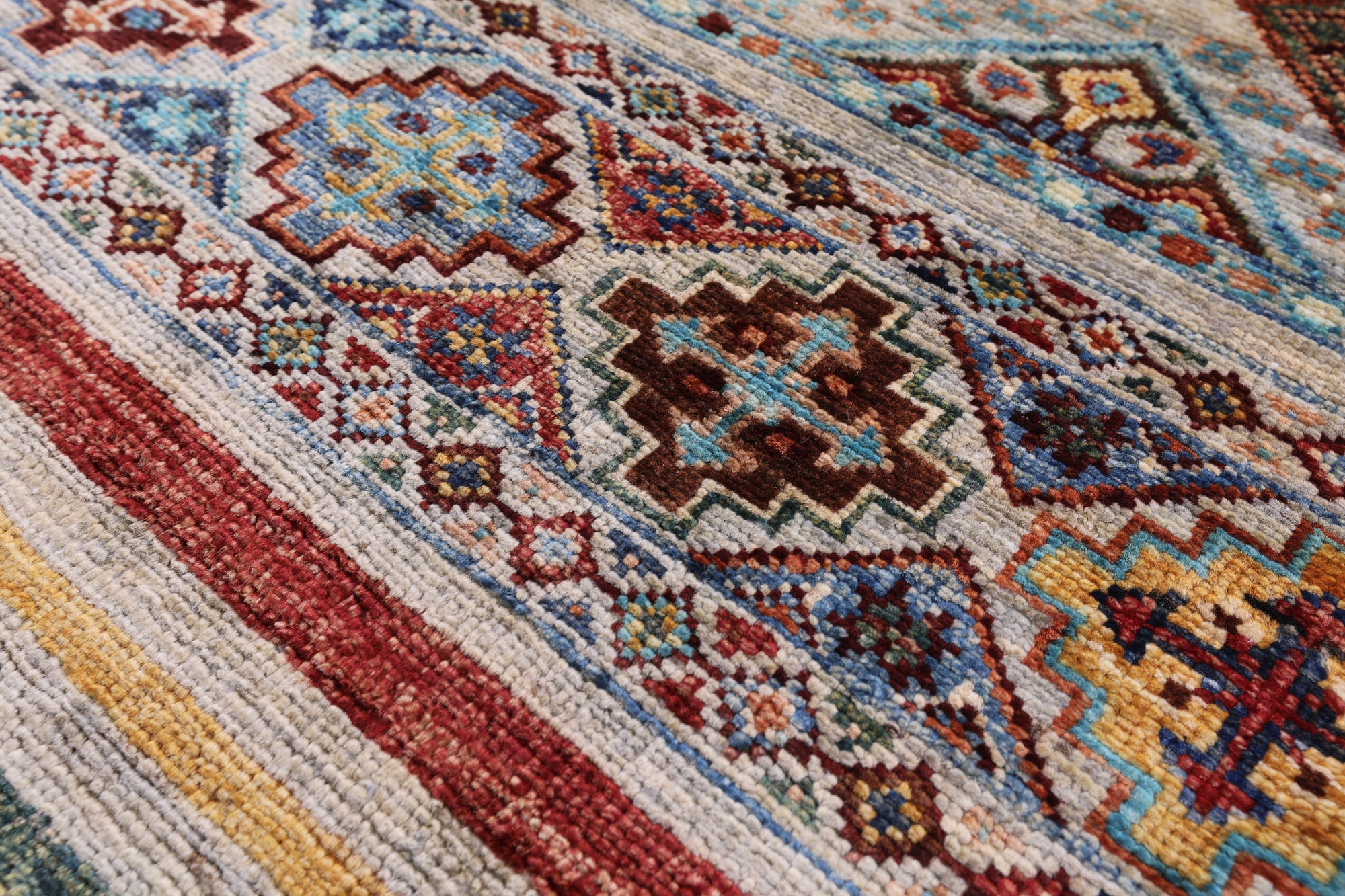 Khorjin Persian Gabbeh Hand Knotted Wool Rug - 5' 8" X 7' 7" - Golden Nile