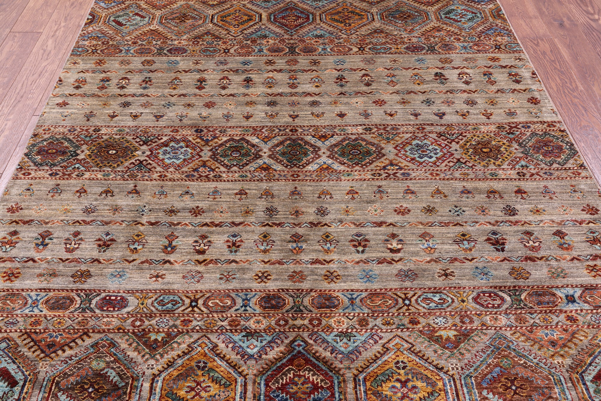 Khorjin Persian Gabbeh Hand Knotted Wool Rug - 5' 9" X 8' 0" - Golden Nile